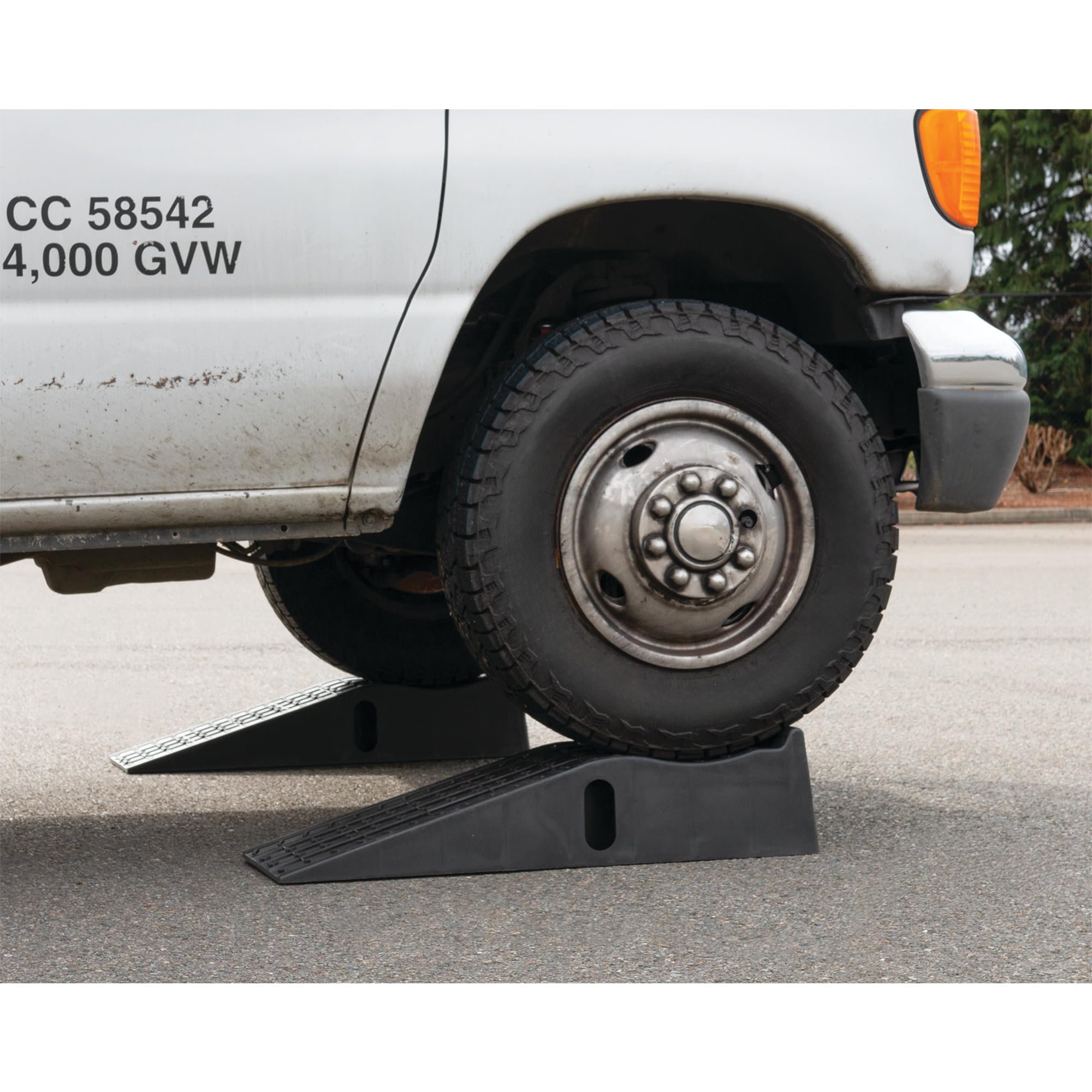 W41013 Performance Tool Vehicle Ramps, 13,000 lbs. GVW Capacity, Heavy Duty Polypropylene with Slip-Resistant Rubber Feet, 6-1/4-Inch Lift Height, Works with Low Clearance Vehicles