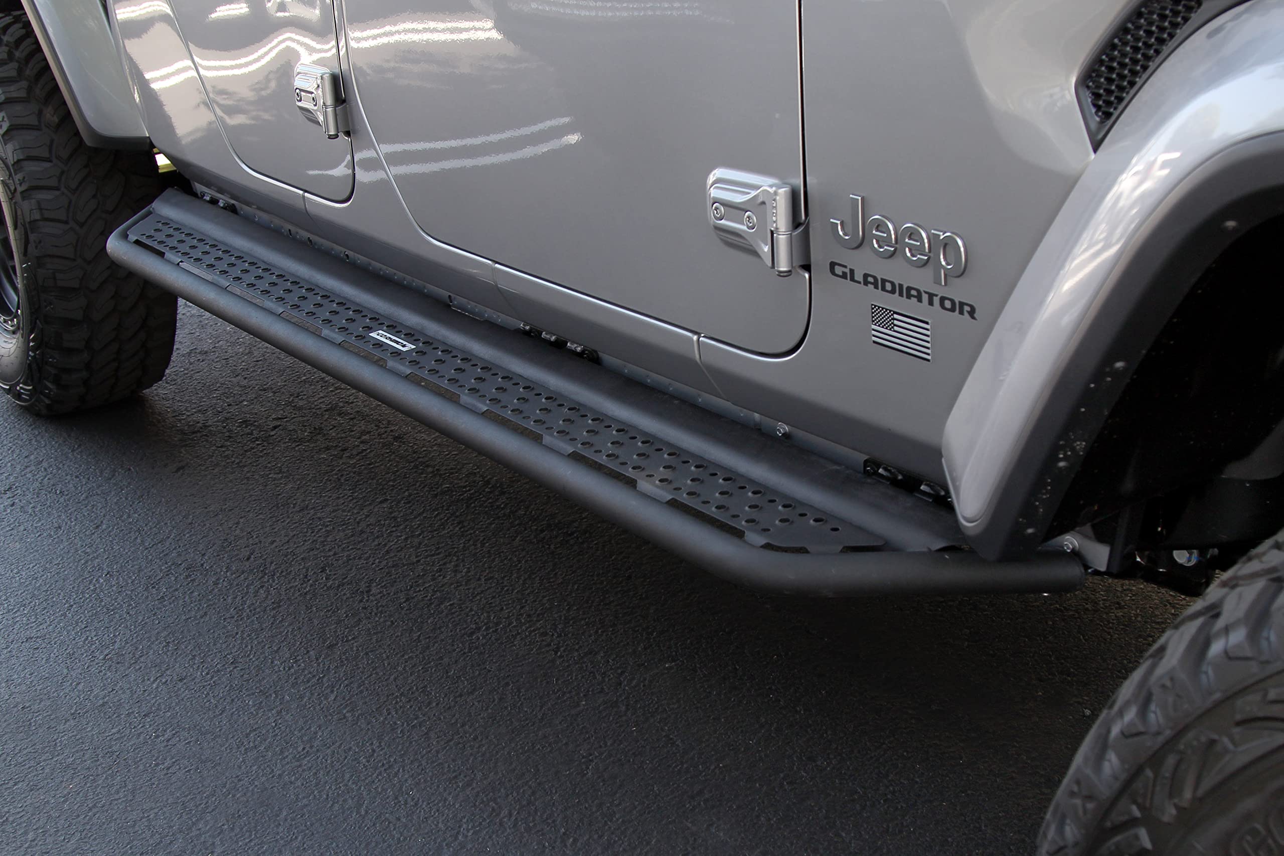 Dominator Xtreme Go Rhino D6 Sidestep & Brackets | Mild Steel, Textured Black | D64516T | Fits 2020-2024 Jeep Gladiator JT, 4-Door