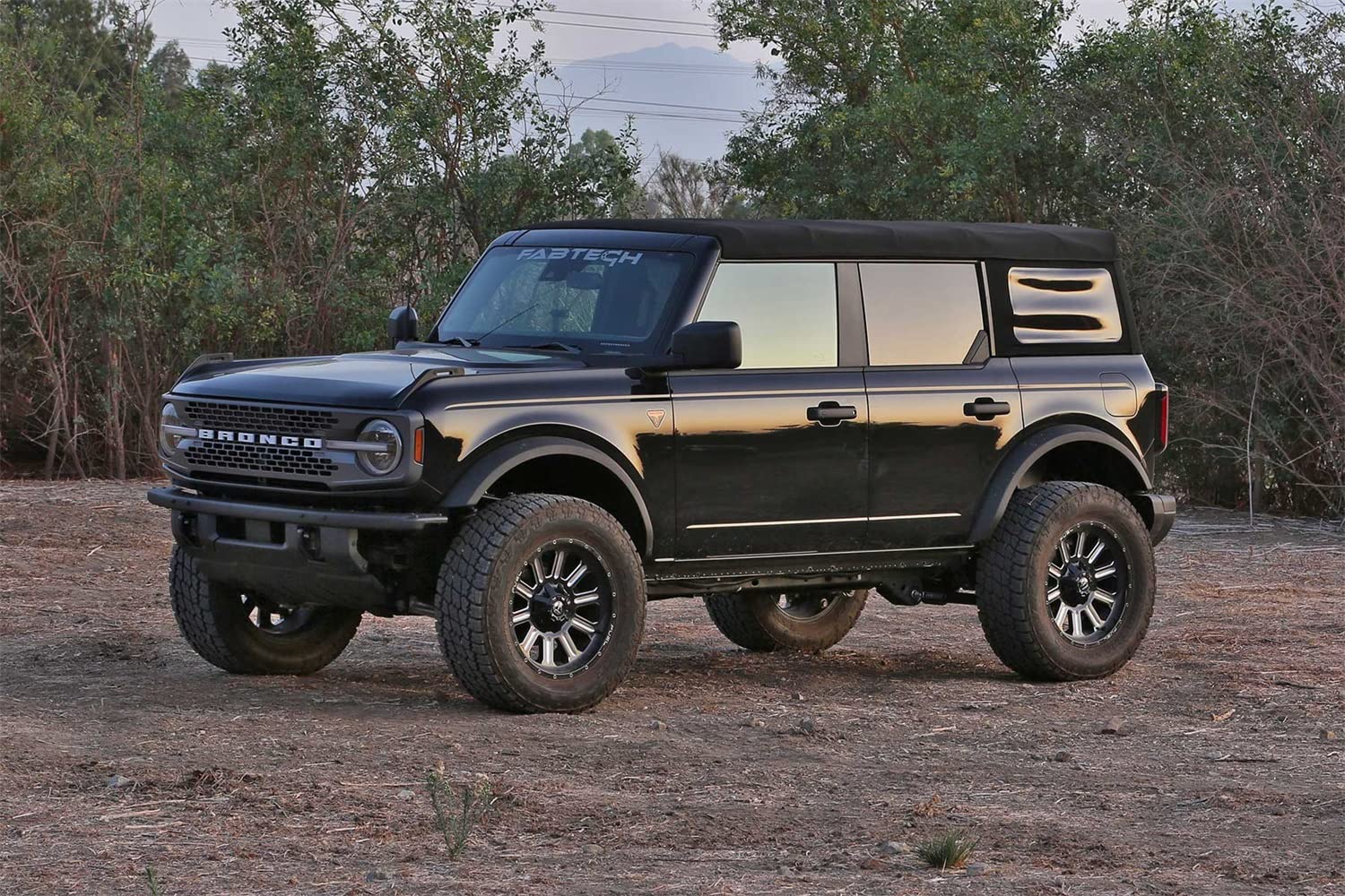 3UCA Fabtech W/UNIBALL DRTLGC 2021 Bronco