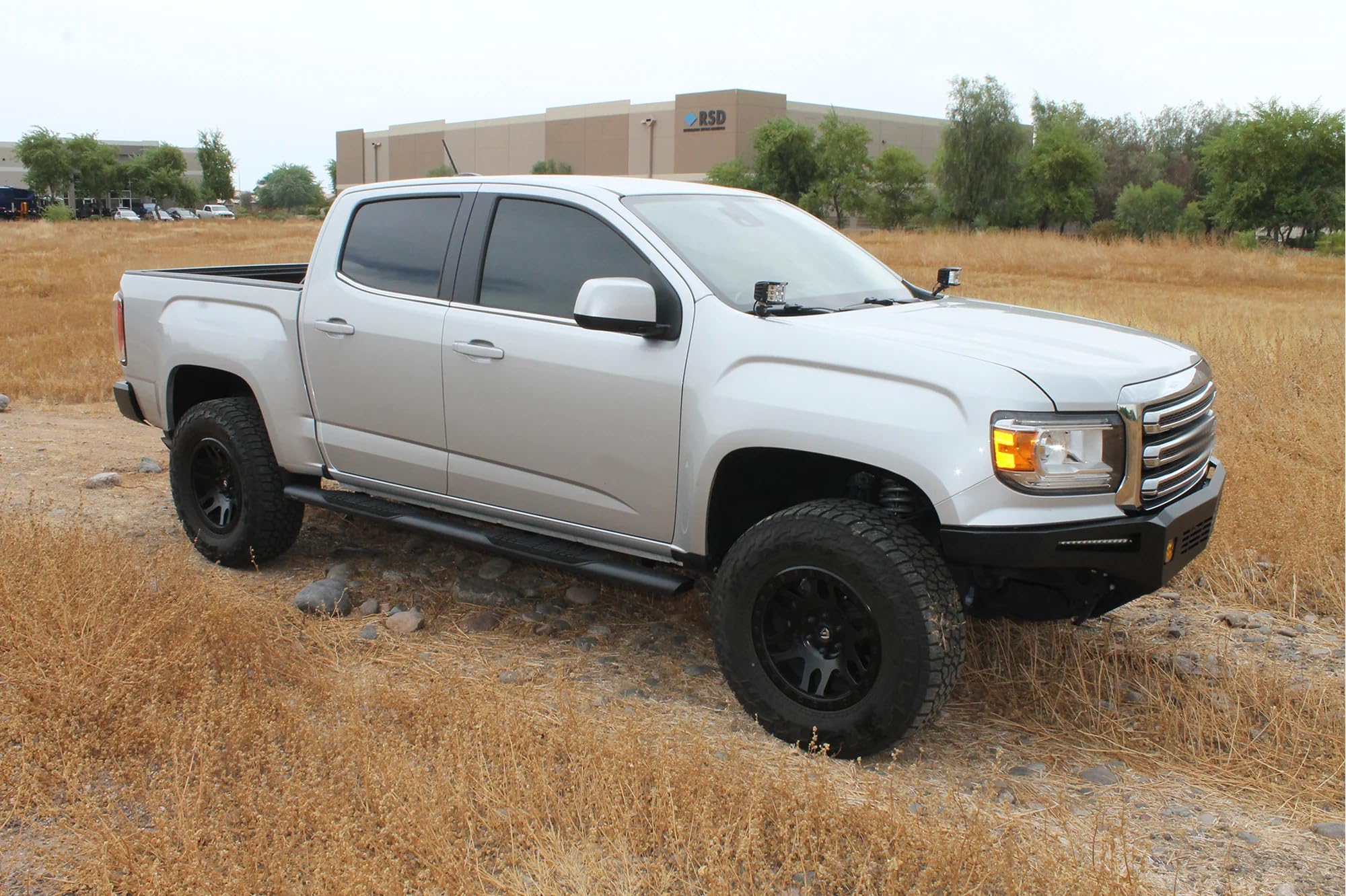 5in Oval Style Raptor Series Running Boards Steps Black Aluminum Compatible with 15-26 Colorado Canyon Crew Cab