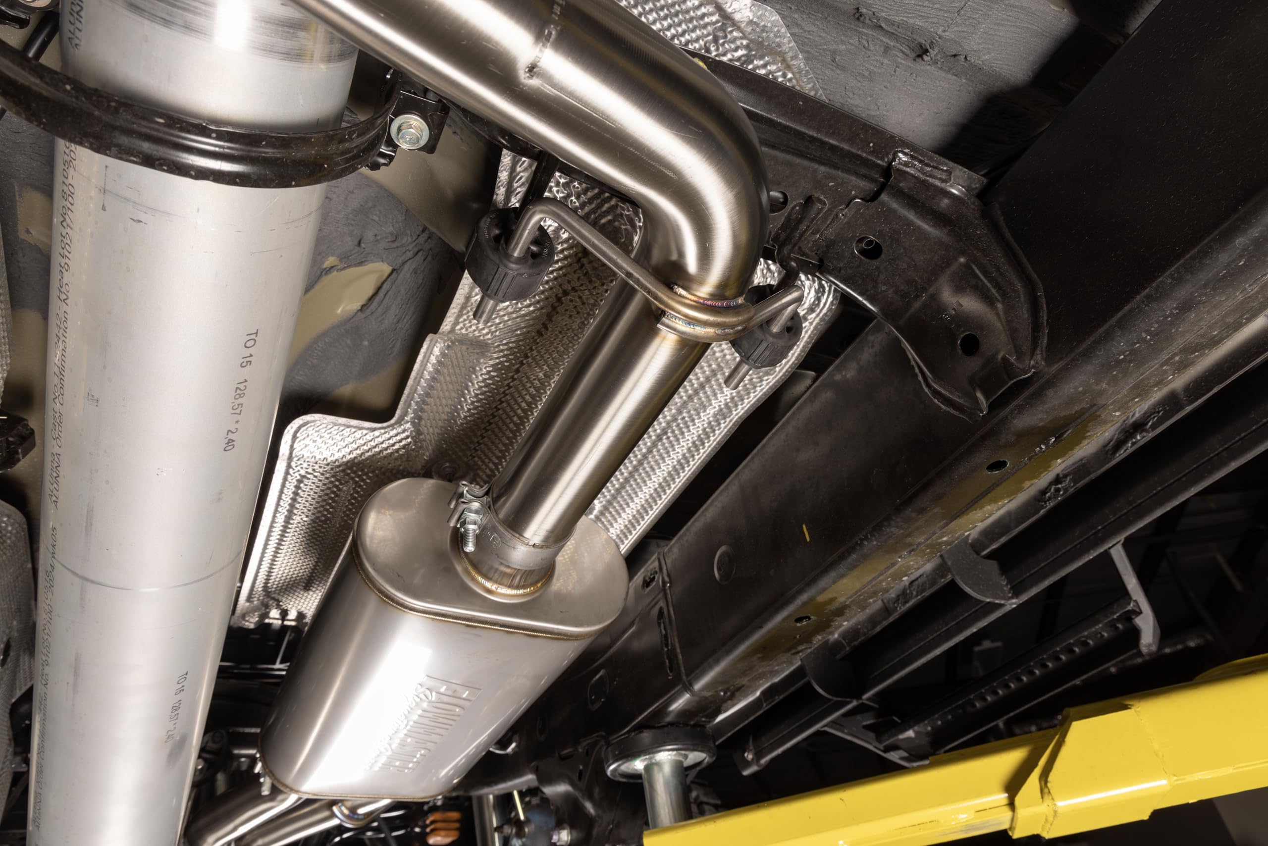 Signature Series Flowmaster 738173 Cat-Back Exhaust System