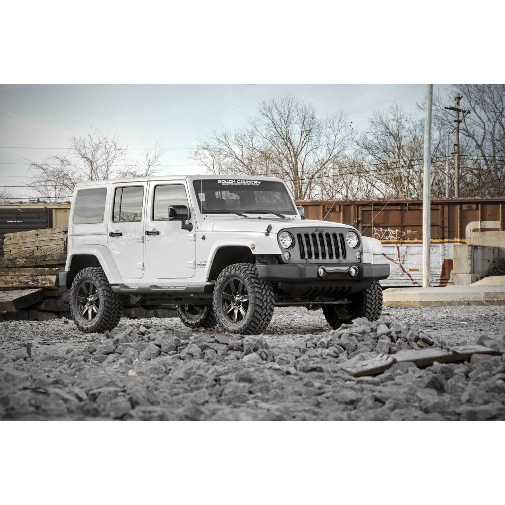 2.5" Lift Kit Rough Country for 2007-2018 Jeep Wrangler JK Unlimited - 67940