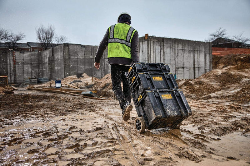 TOUGH SYSTEM 2.0 DEWALT TOOL BOX