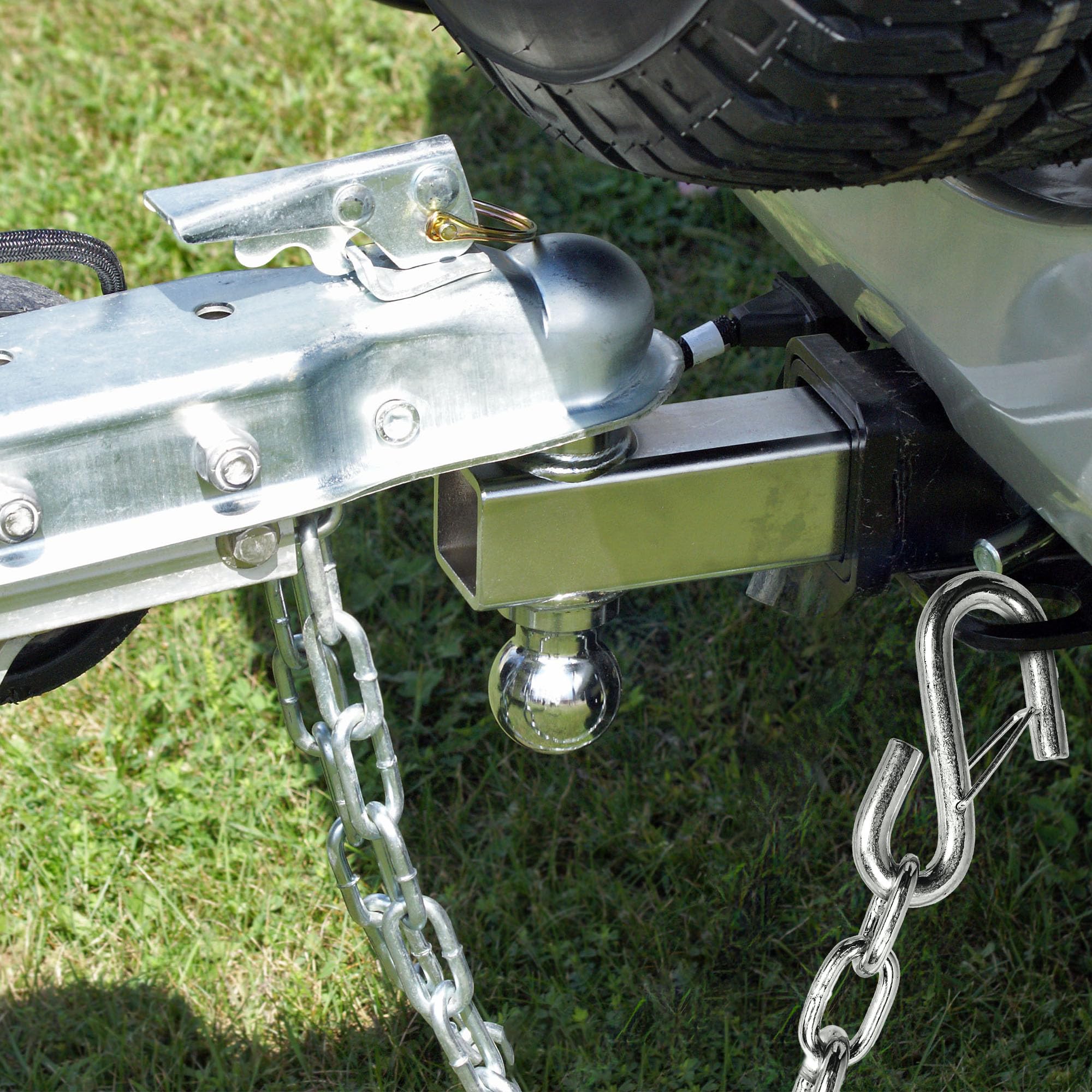 Camco 48" Heavy Duty Steel Safety Chain with Spring Hooks - Secures Tow Vehicle to Trailer | Class I 2,000 lb Capacity | Great for RV, Trailer, and Boat Towing | Rust Resistant - (50022)