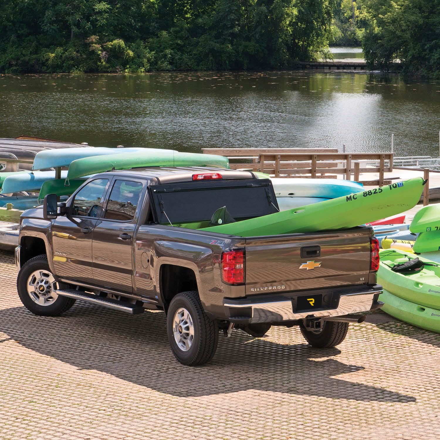 BAK BAKFlip FiberMax Hard Folding Truck Bed Tonneau Cover | 1126225 | Fits 2020-2026 Ram 1500 (New Body Style) Works w/Multi-Function (Splitgate) Tailgate 6' 4" Bed (74.5")