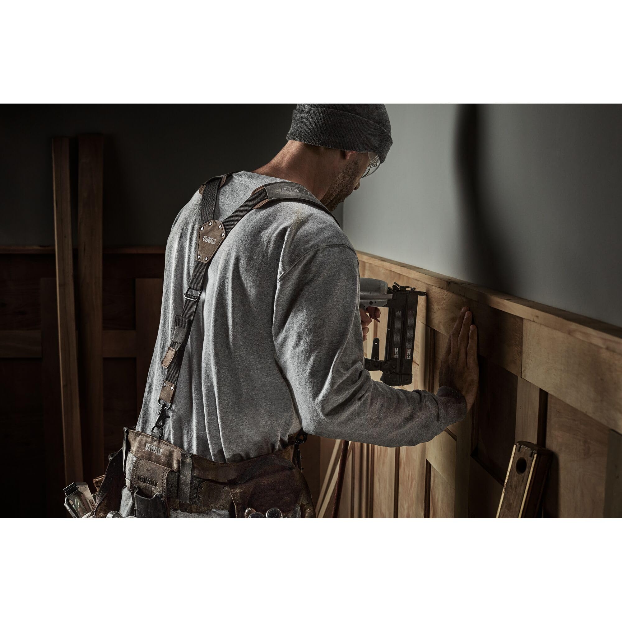 Leather DEWALT Tool Belt, Durable, 11 Pocket Professional Belt (DWST550112)