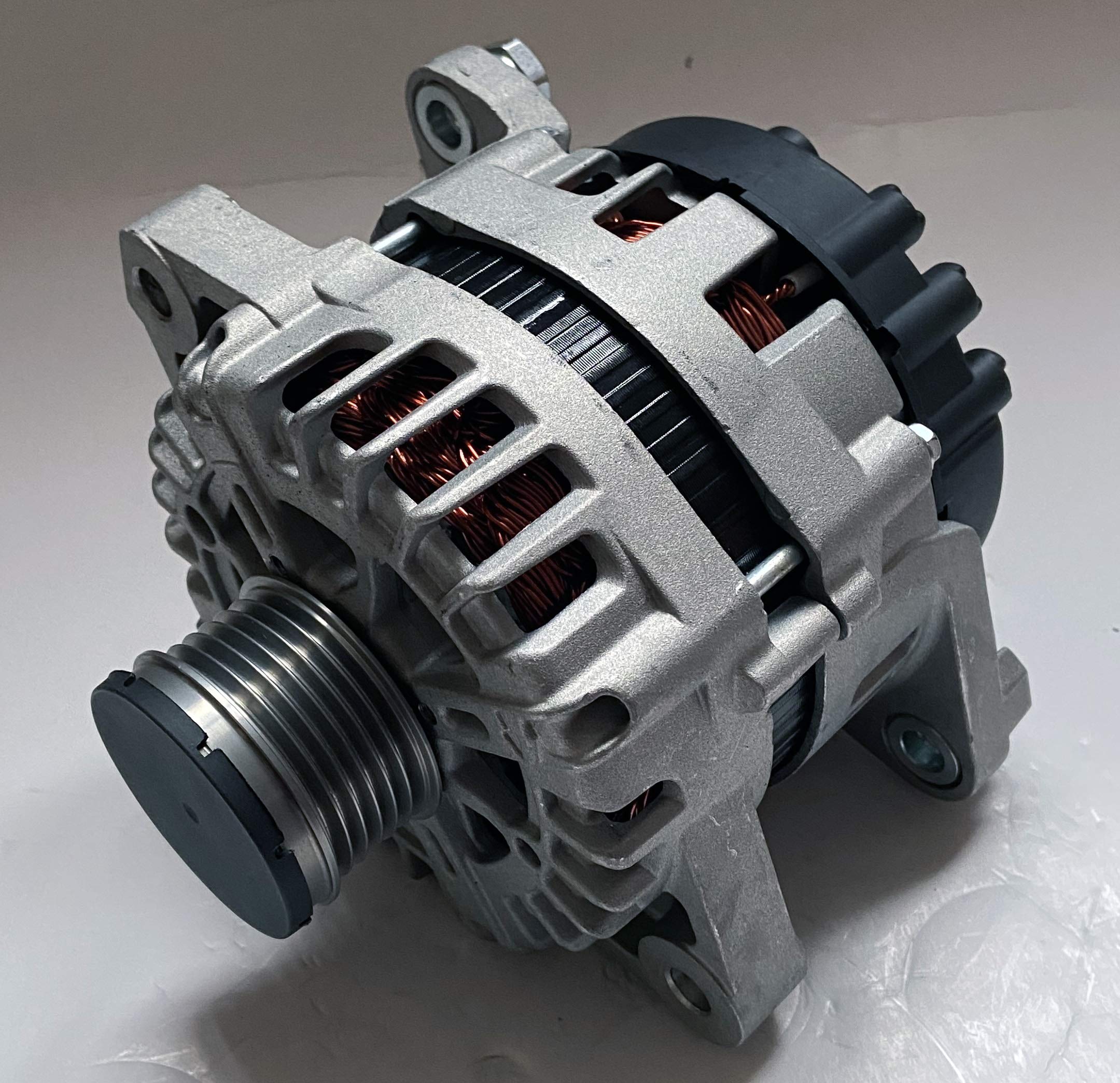 Alternator TYC Compatible with 2011-2015 Kia Sorento