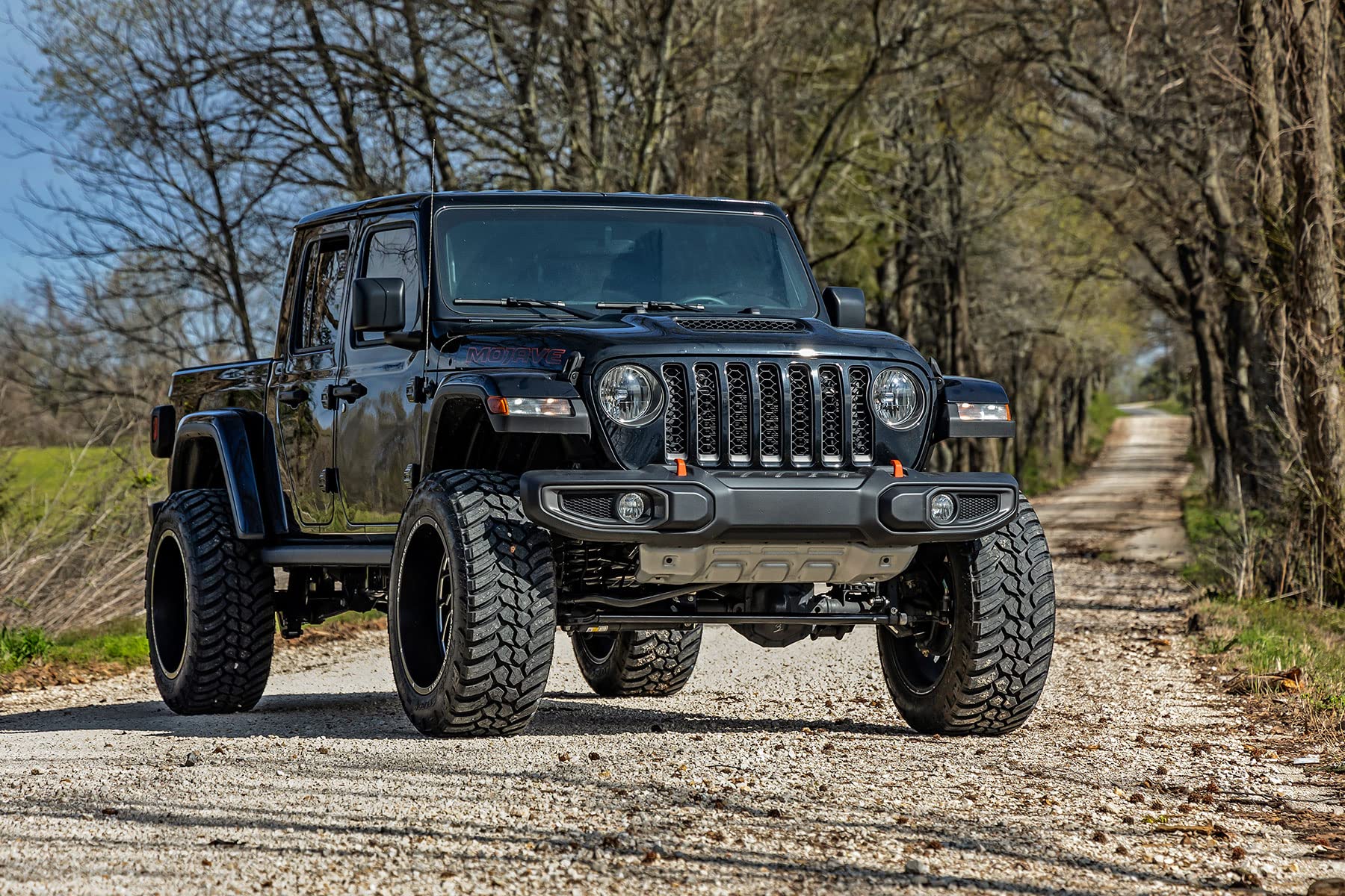 3.5" Lift Kit Rough Country for Jeep Gladiator JT Mojave (2020-2023) - No Shocks/Retains Factory FOX Shocks, Fits up to 37" Tires