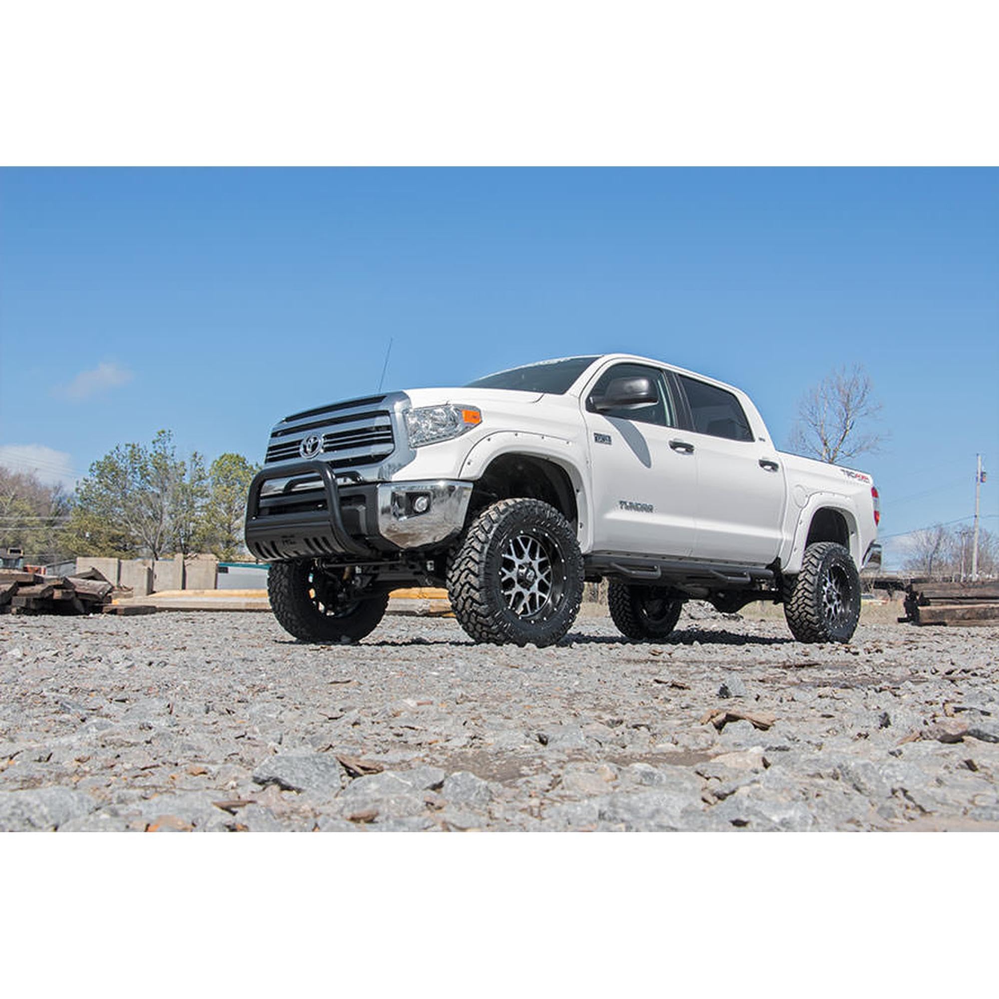 6" Rough Country Lift Kit w/M1 Struts for 2016-2021 Toyota Tundra 4WD - 75240