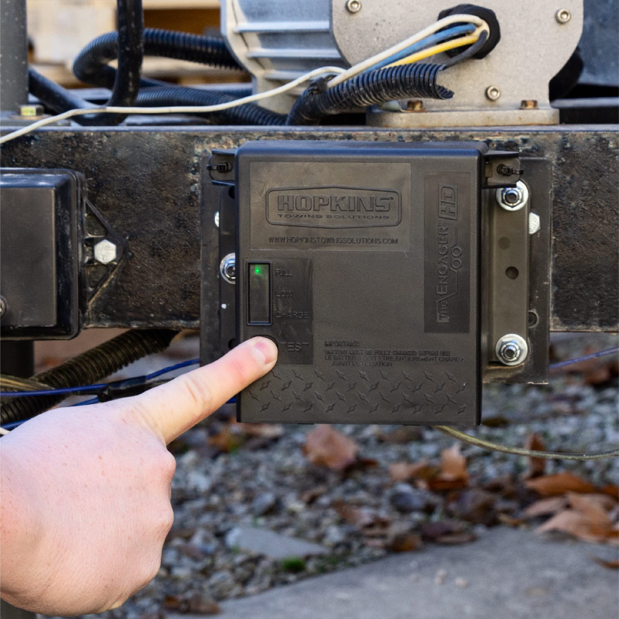 Engager LED Test Break Away System with Battery Meter Hopkins Towing Solutions 20099