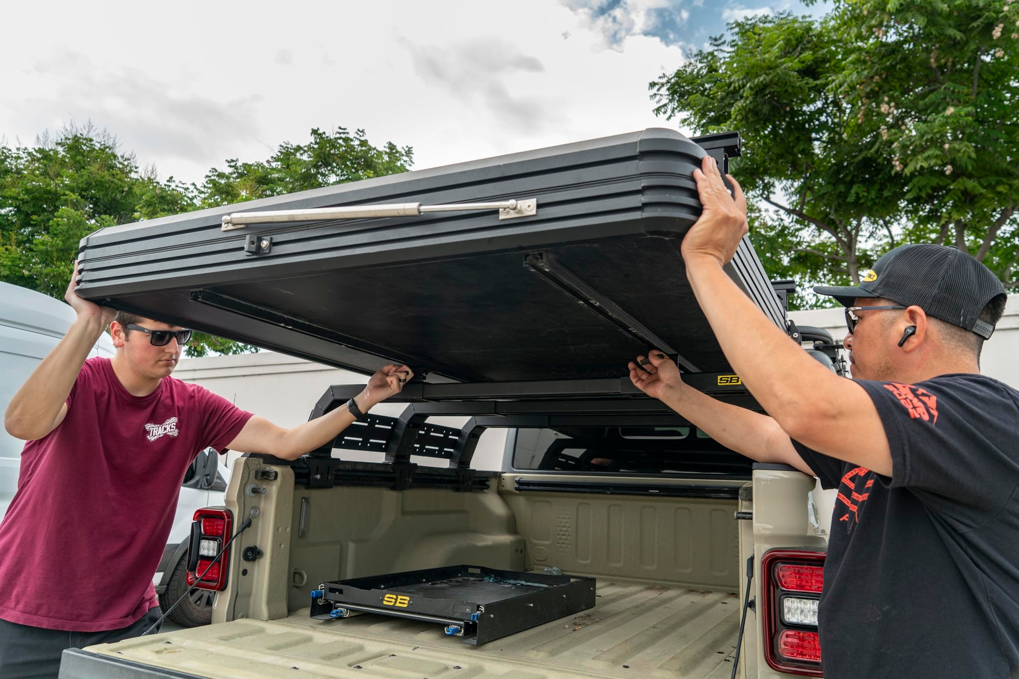Quick Release Smittybilt Tent Mount Kit – SB2500