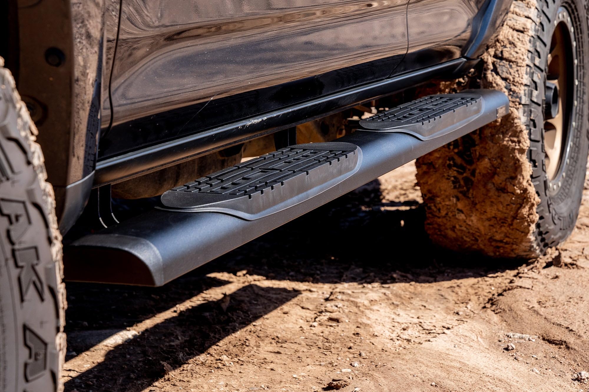 Running Boards Raptor Series Steps 5in Oval Style Black Aluminum Compatible with 2010-2024 4Runner Without Lower Door Cladding/Trim
