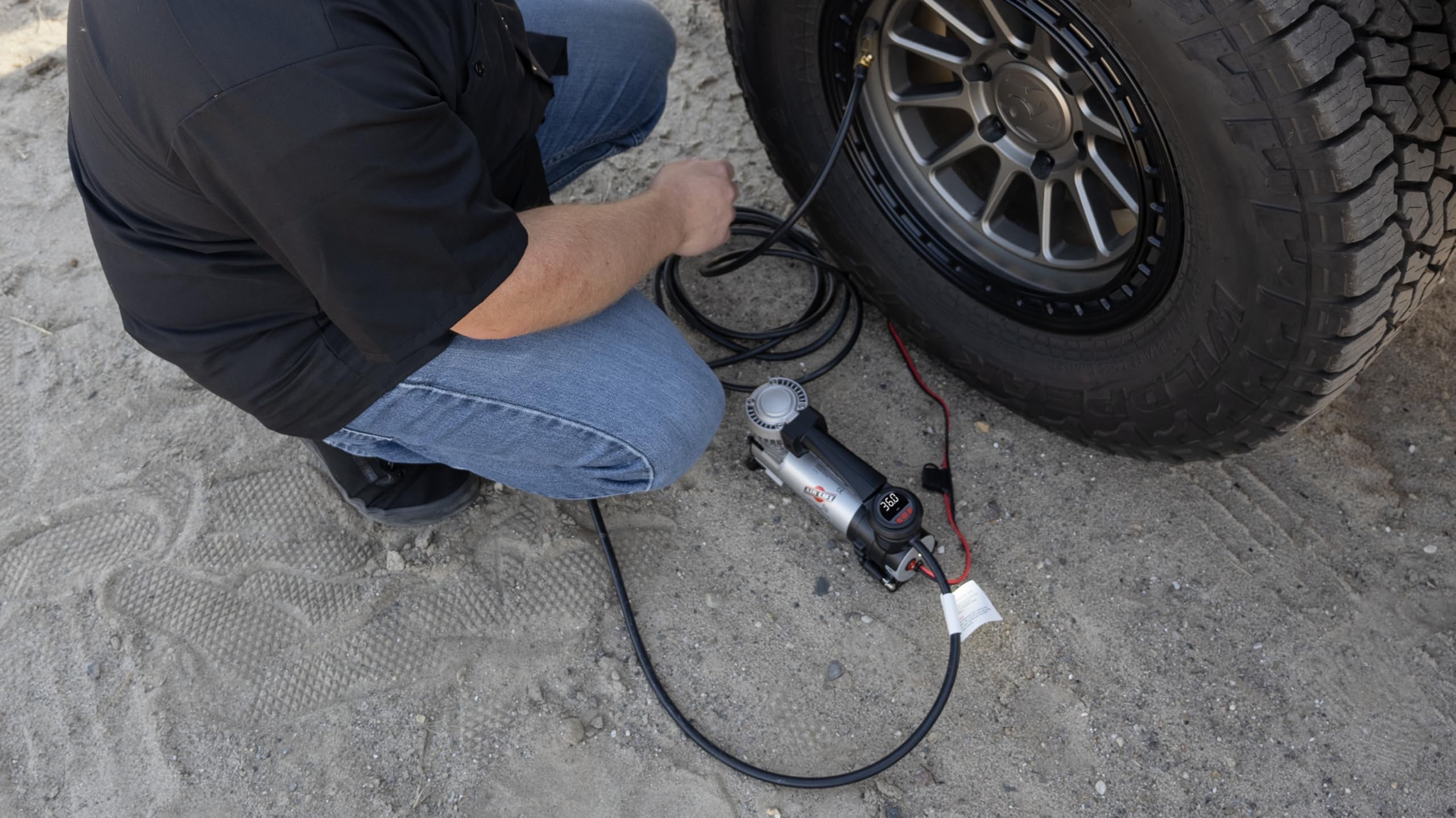 Digital Airlift Portable Compressor 16188