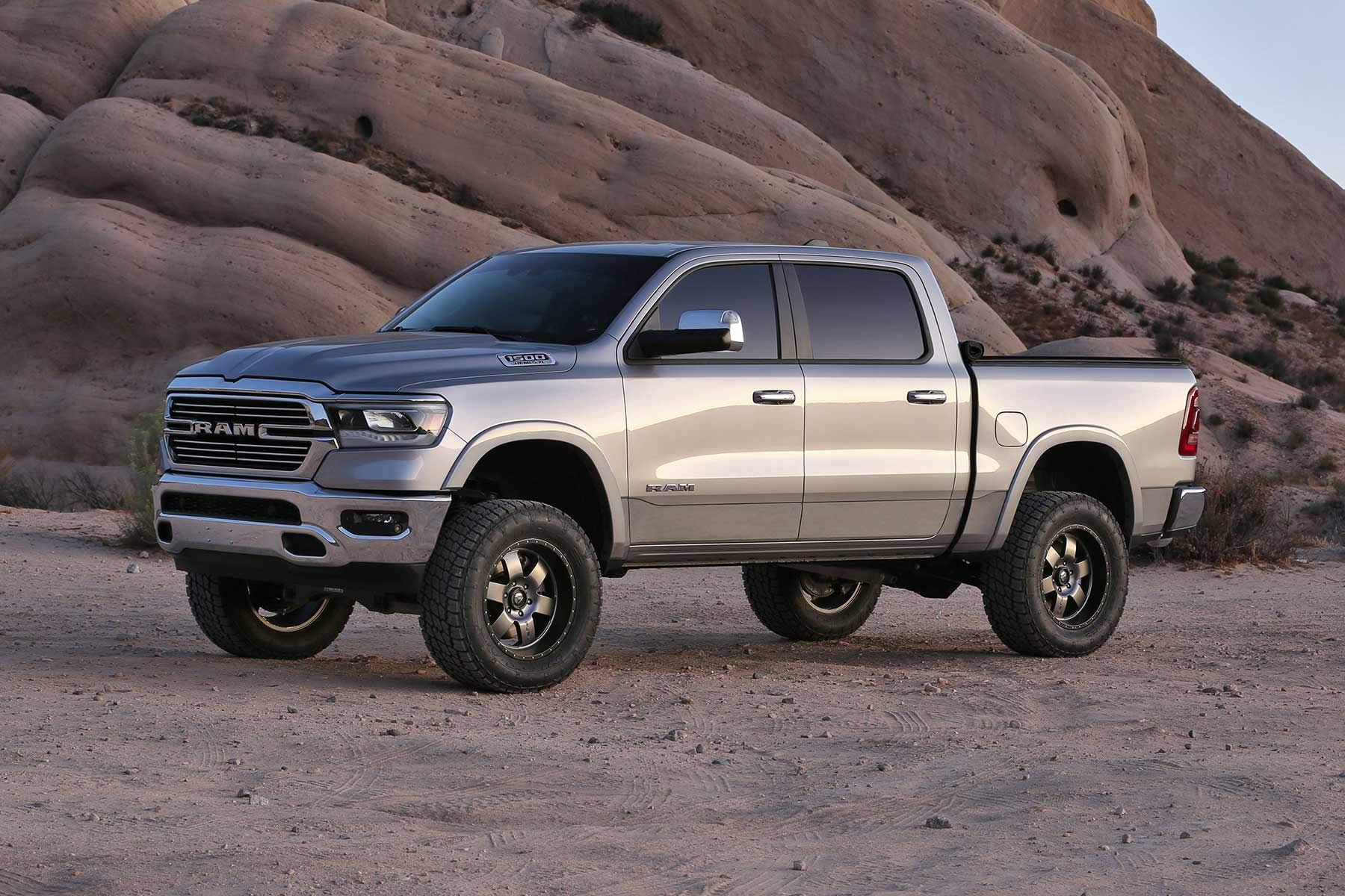 DRTRES 6PERF 19-20 RAM 1500 2WD