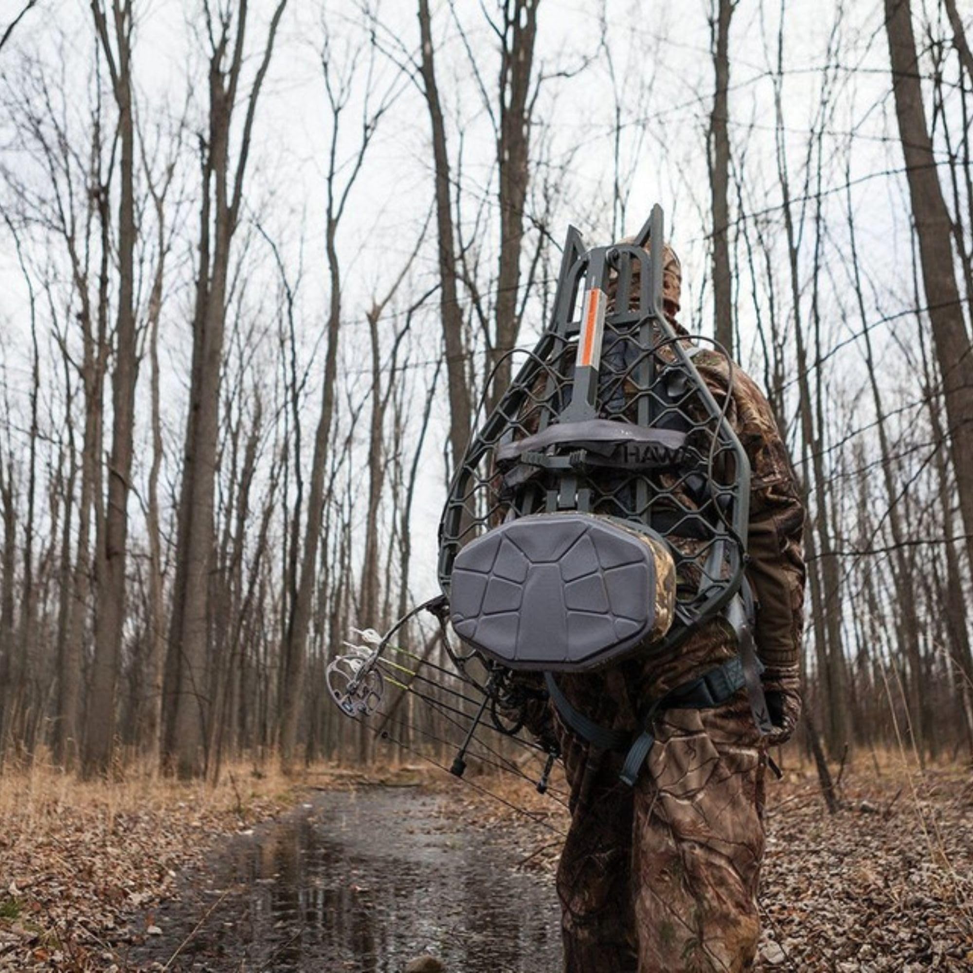 Hawk Tree Hang-On Stands – Durable, Comfortable Deer Hunting Platforms with Safety Harness Systems, Grey Finish, XL