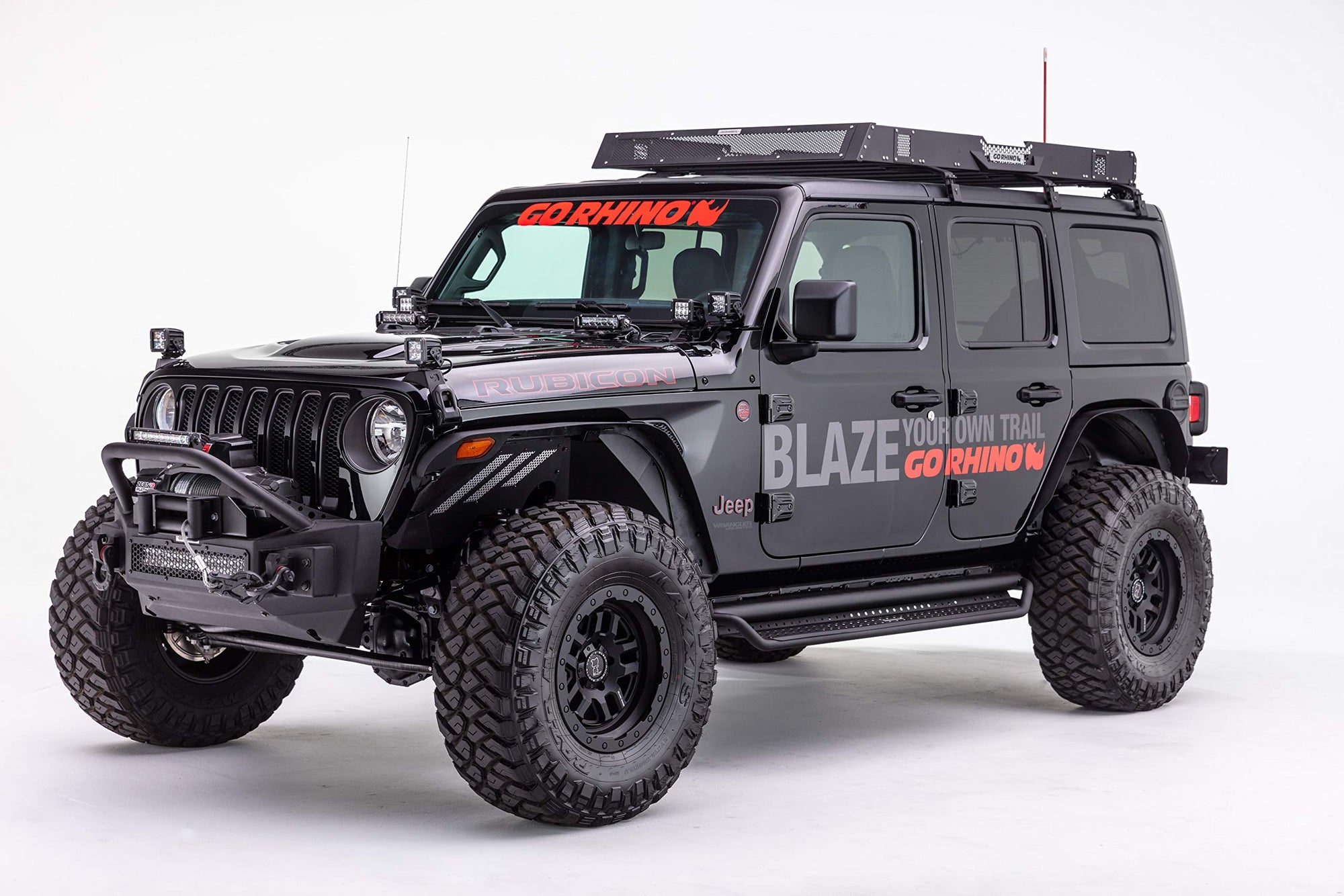 Dominator Extreme D1 SideSteps - Complete Kit: Sidestep + Brackets Go Rhino! D14156T