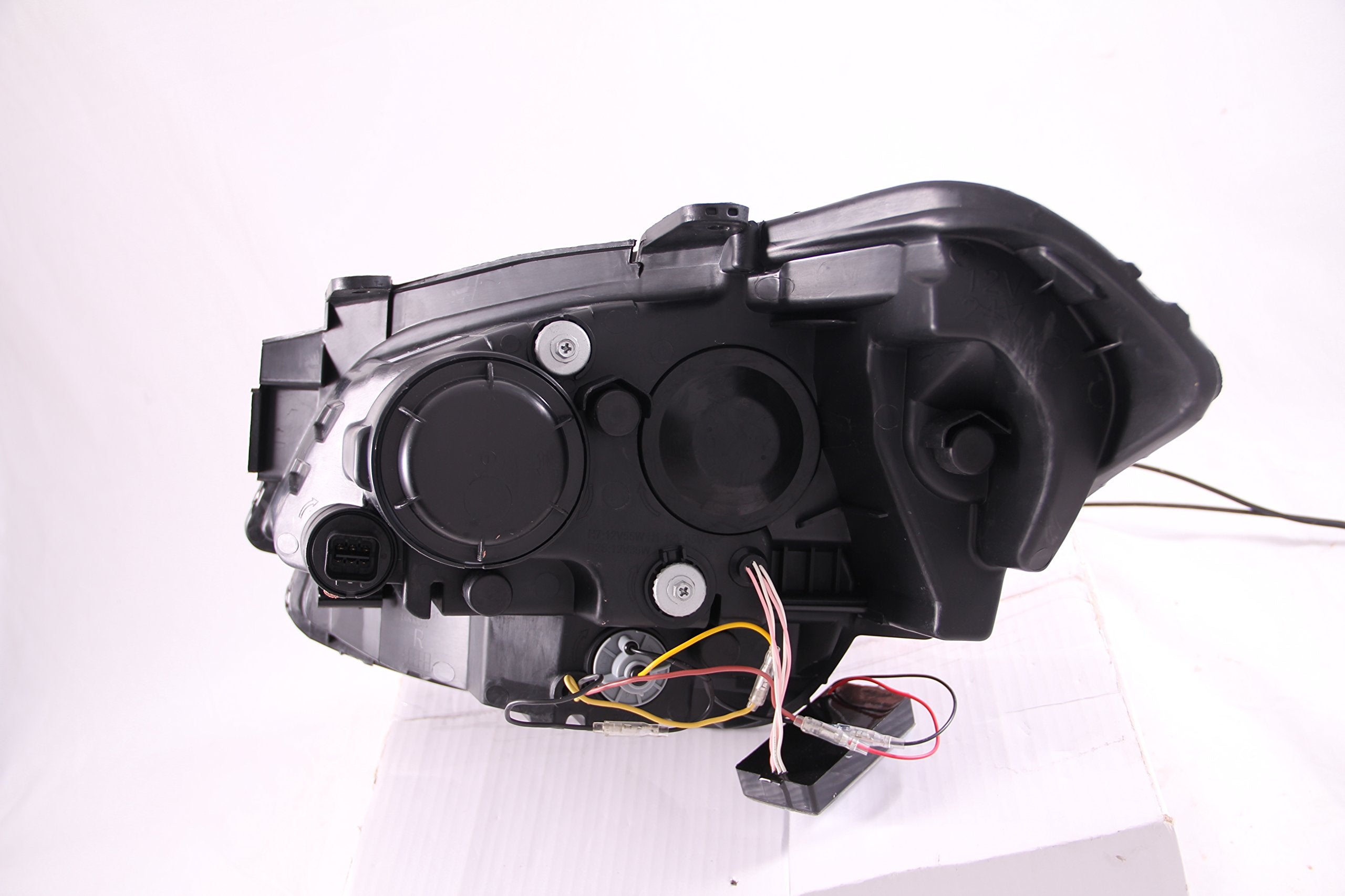 Black/Clear/Amber AnzoUSA Halogen Projector Headlights for Kia Soul