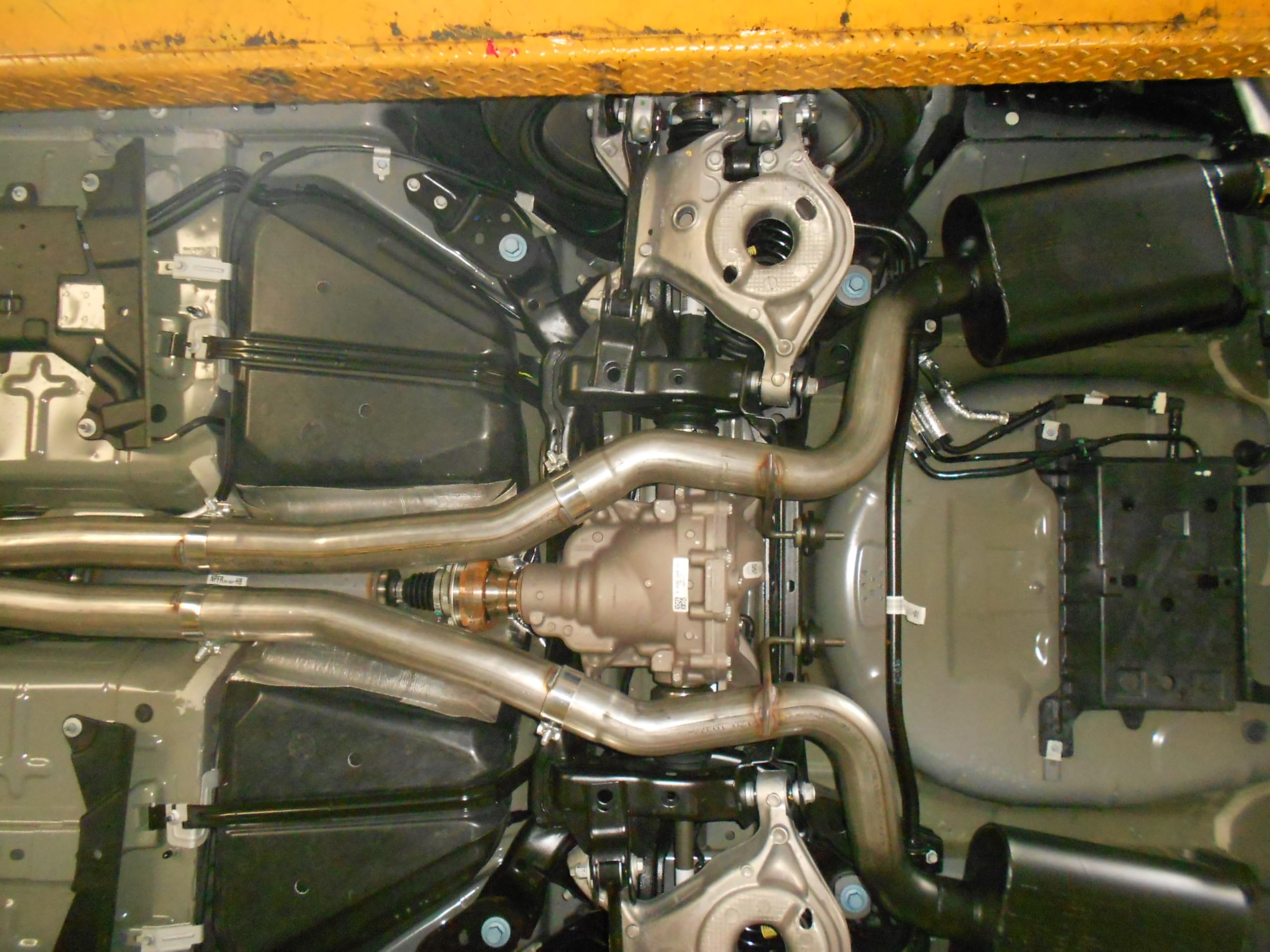 American Thunder Flowmaster 817730 Cat-back Exhaust System