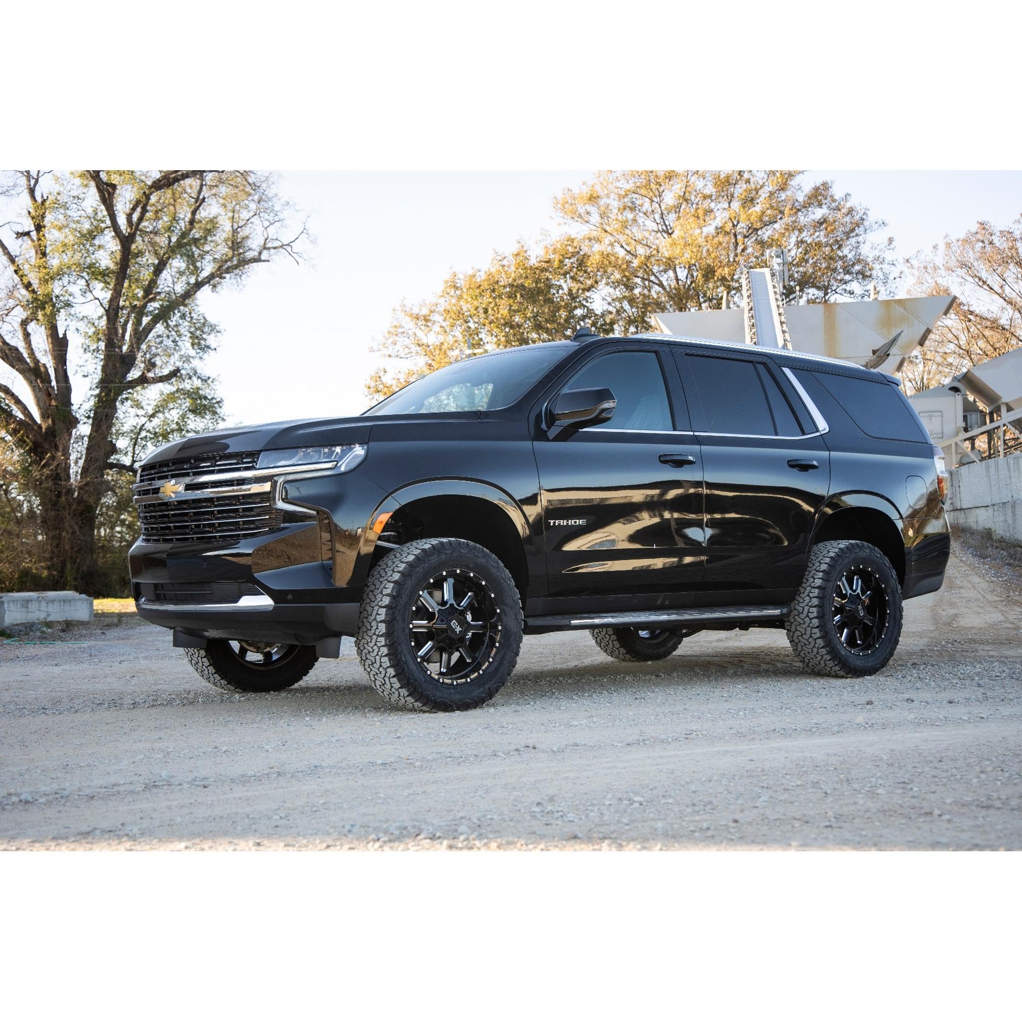 3.5" Rough Country Suspension Lift Kit for 2021-2024 Tahoe/Yukon - 11400RED