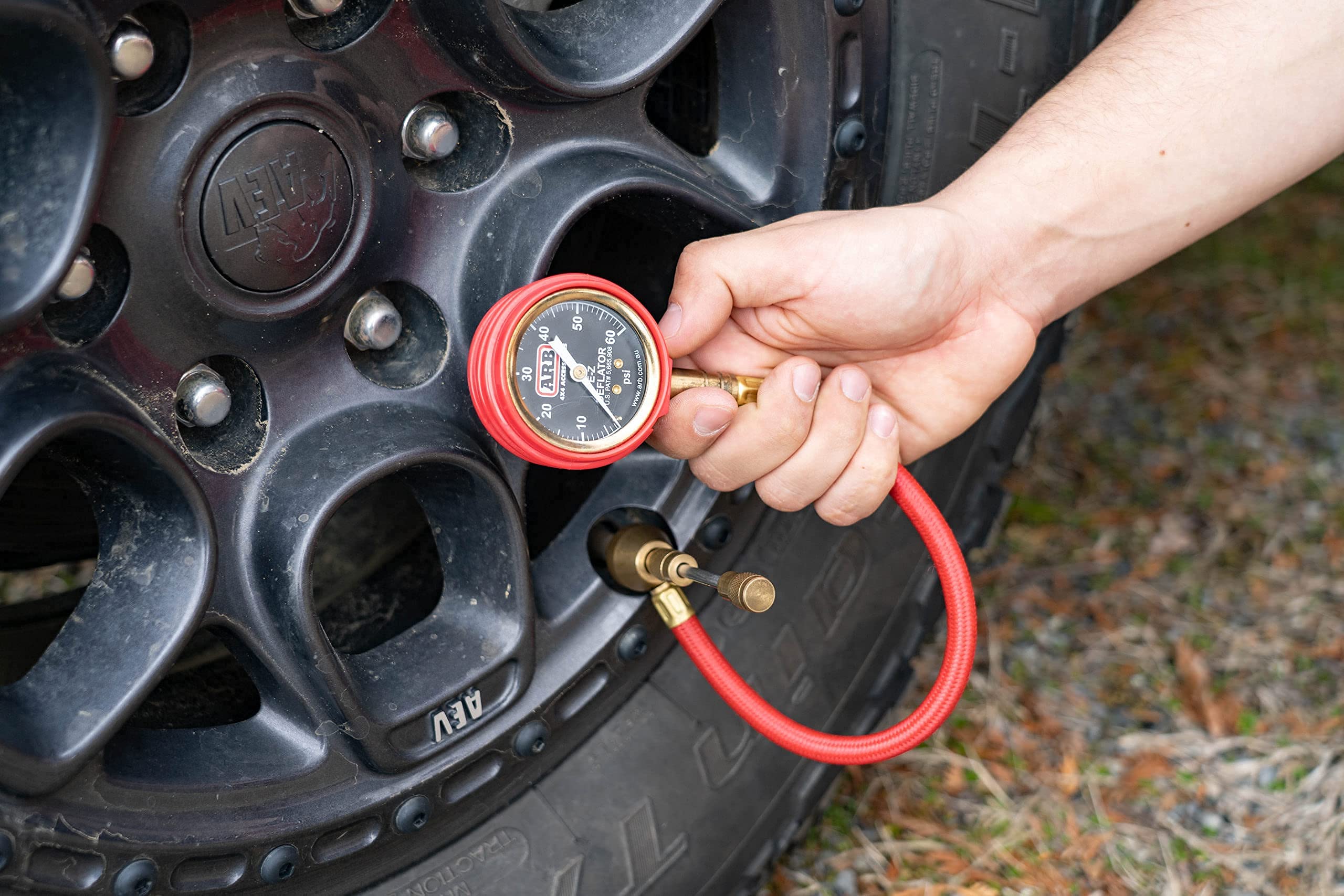 ARB Deflator Kit ARB505 10-60 PSI Tire Pressure Gauge Rapid Air Down Offroad Kit With Recovery Gear Pouch (PSI)