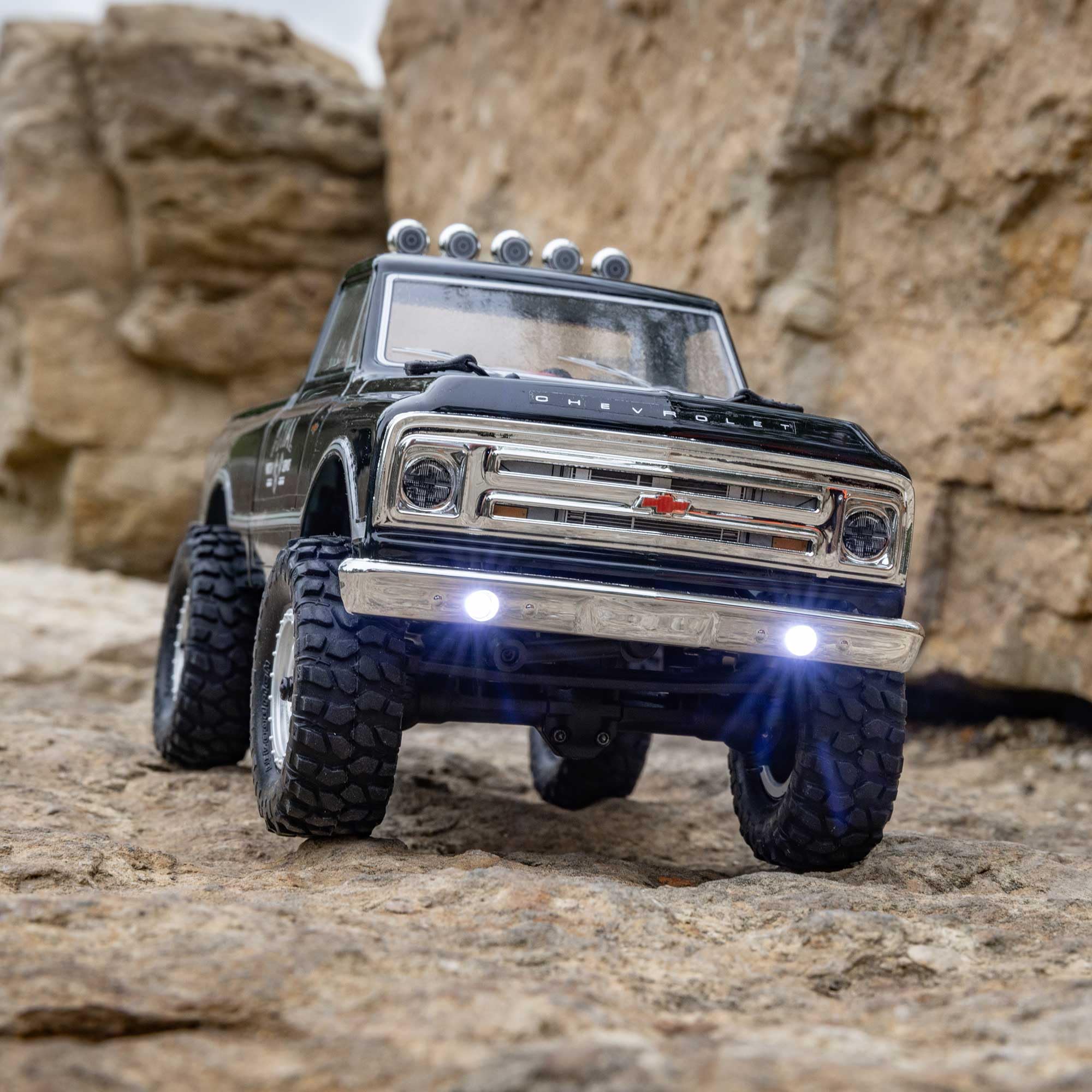 Axial 1/24 RC Truck SCX24 1967 Chevrolet C10 4WD RTR (Comes with Everything Needed to Run), Black, AXI00001V2T4