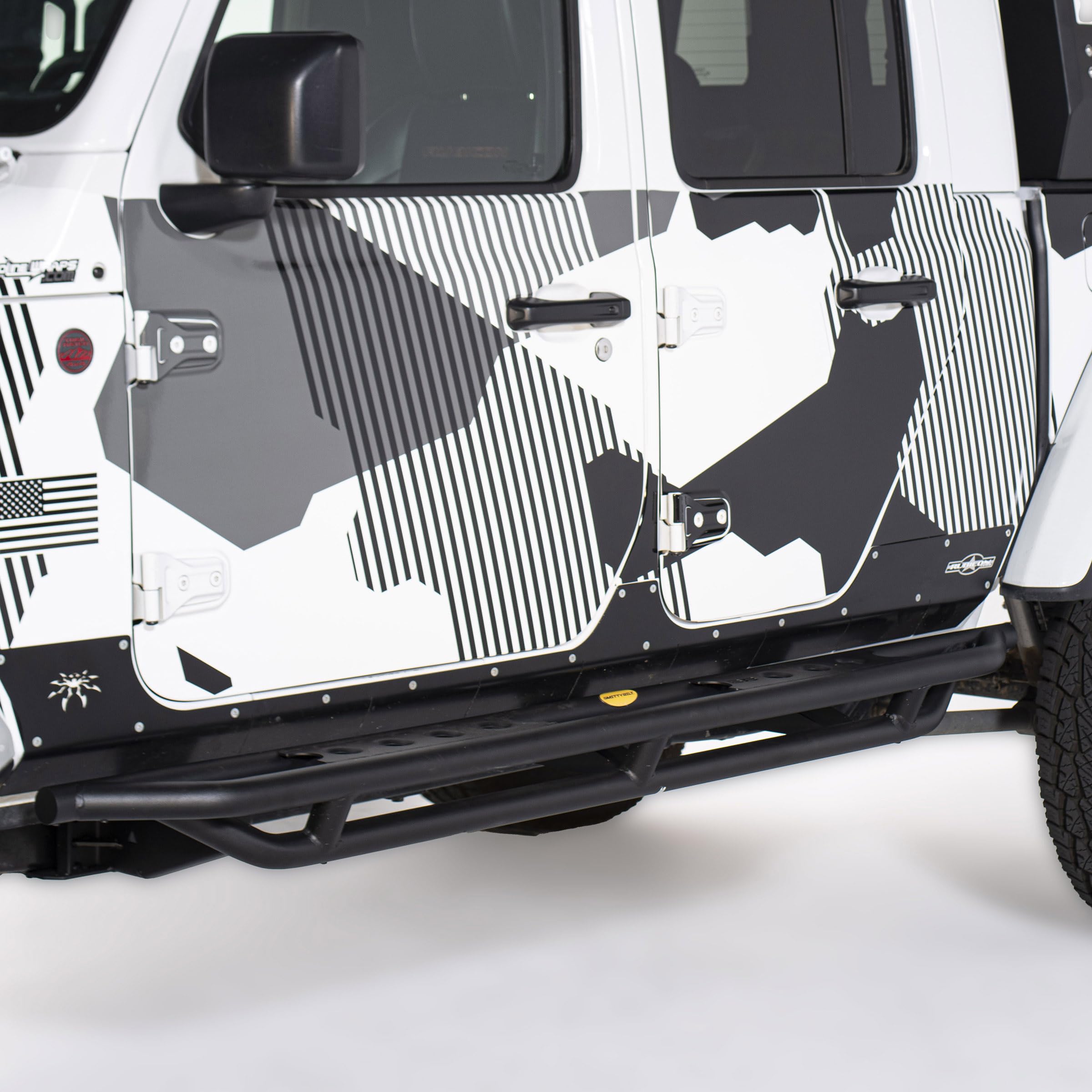 SRC Side Armor Smittybilt w/Step – Textured Black (Fits 20+ JT) – SB79634