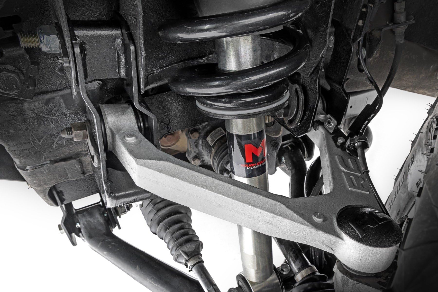 7" Lift Kit Rough Country with N3 Struts/N3 Rear Shocks for Chevy Silverado & GMC Sierra 1500 (2016-2018 w/Stamped Steel Control Arms)