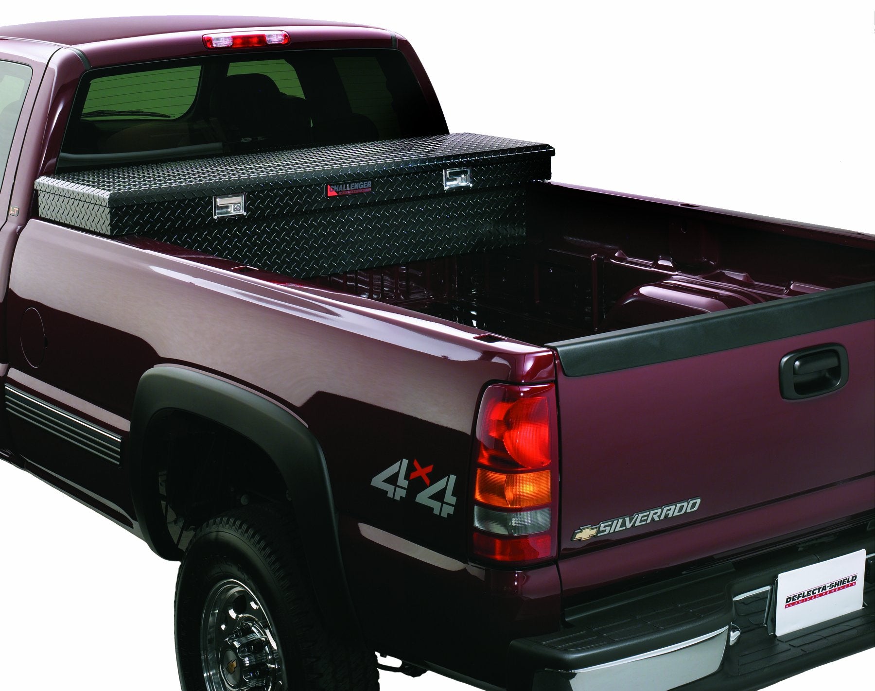 Lund Challenger Series Black Low-Profile Single-Lid Crossover Specialty Storage Box 75400