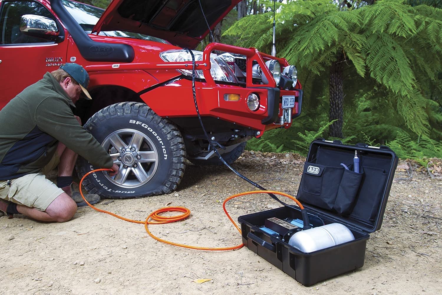 12V ARB (CKMTP12) High Performance Twin Motor Portable Air Compressor