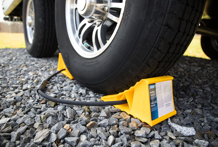 Dual Camco RV Wheel Chock w/Rope - Heavy Duty Trailer Wheel Chock Constructed of Durable Plastic w/UV inhibitors - Features Rope Handle for Easy Removal - Use w/Tires Up to 26-in – 44470