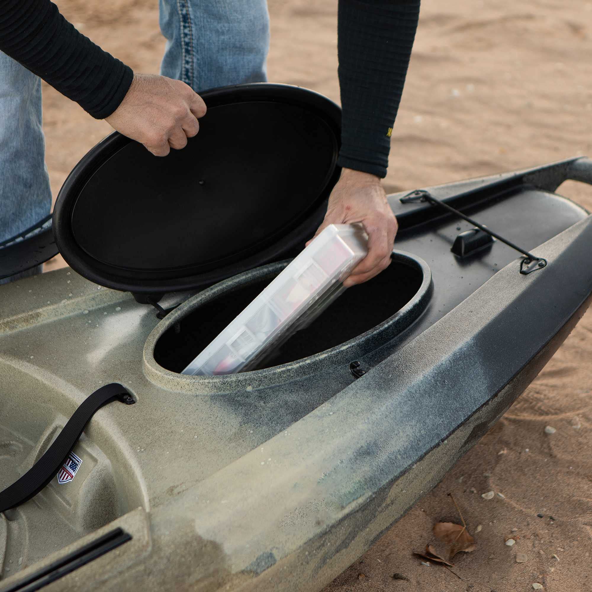Stealth Pro Angler Lifetime 90958 Fishing Kayak 118