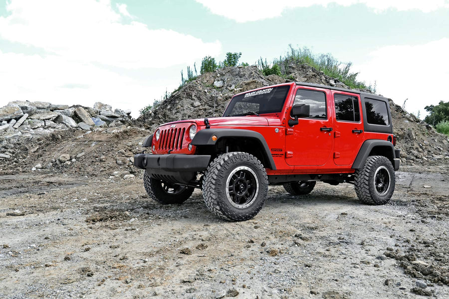 2.5" Lift Kit Rough Country for 2007-2018 Jeep Wrangler JK - 656