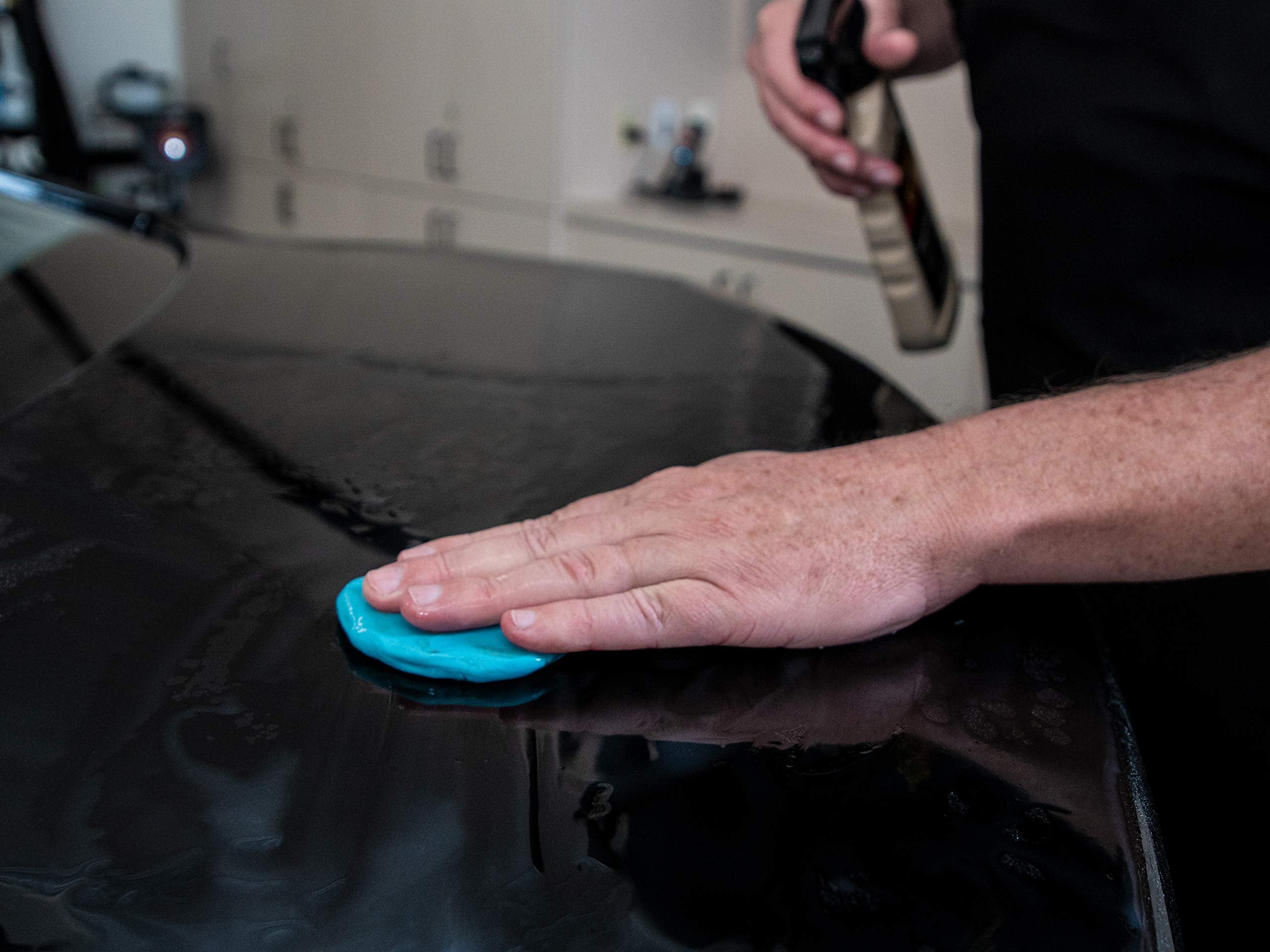 Meguiar's Aggressive Professional Detailing Clay, C2100 - Safely Remove Contaminants Bonded on Paint for a Smooth, Glossy Finish - Premium Clay Bar for Car Detailing and Paint Prep, 200 Grams
