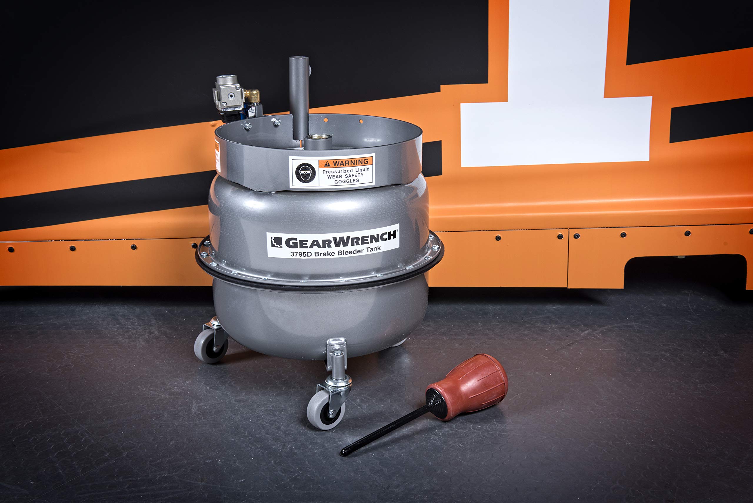 Air Pump GEARWRENCH Brake Bleeder Tank - 3795D