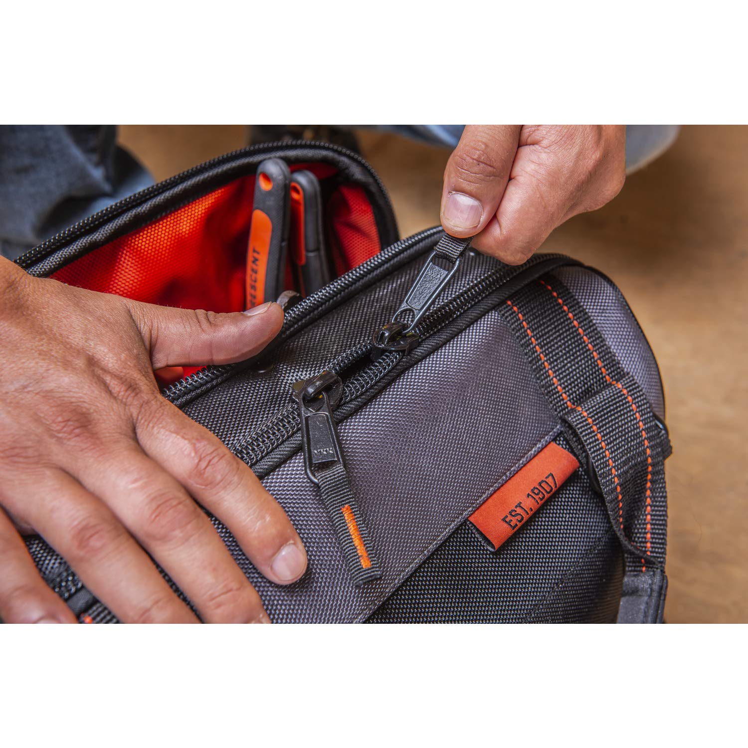Crescent 17" Closed Top Tradesman Tool Bag, CTB1750