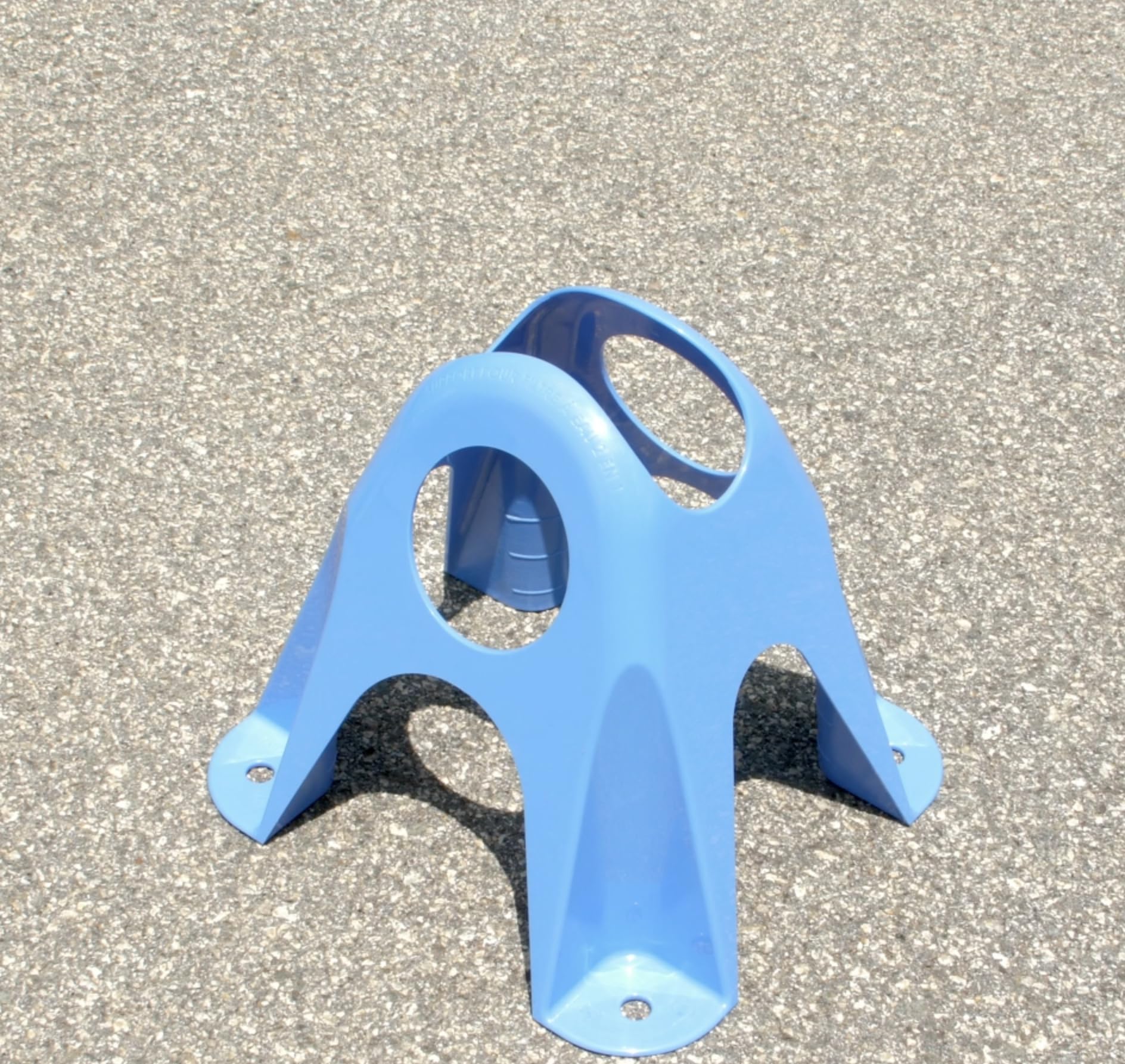 2-in-1 Camco RV Water Filter Stand - Reduces Hose Kinking - Maximizes Water Flow Rate - Two Holding Options - Durable Construction (40777)
