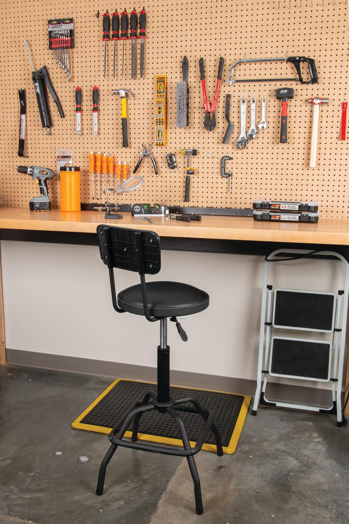 W85016 Performance Tool Pneumatic Stool w/Removable Backrest