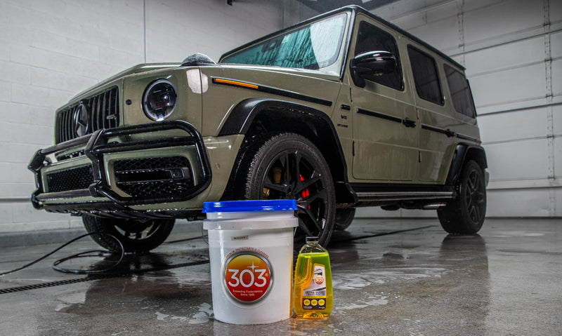 Ultra Suds 303 Products Ceramic Car Wash Soap – Ceramic Coating for Cars with Foaming Formula, Enhanced Gloss & Shine Protectant, 48 fl. oz. (30277)