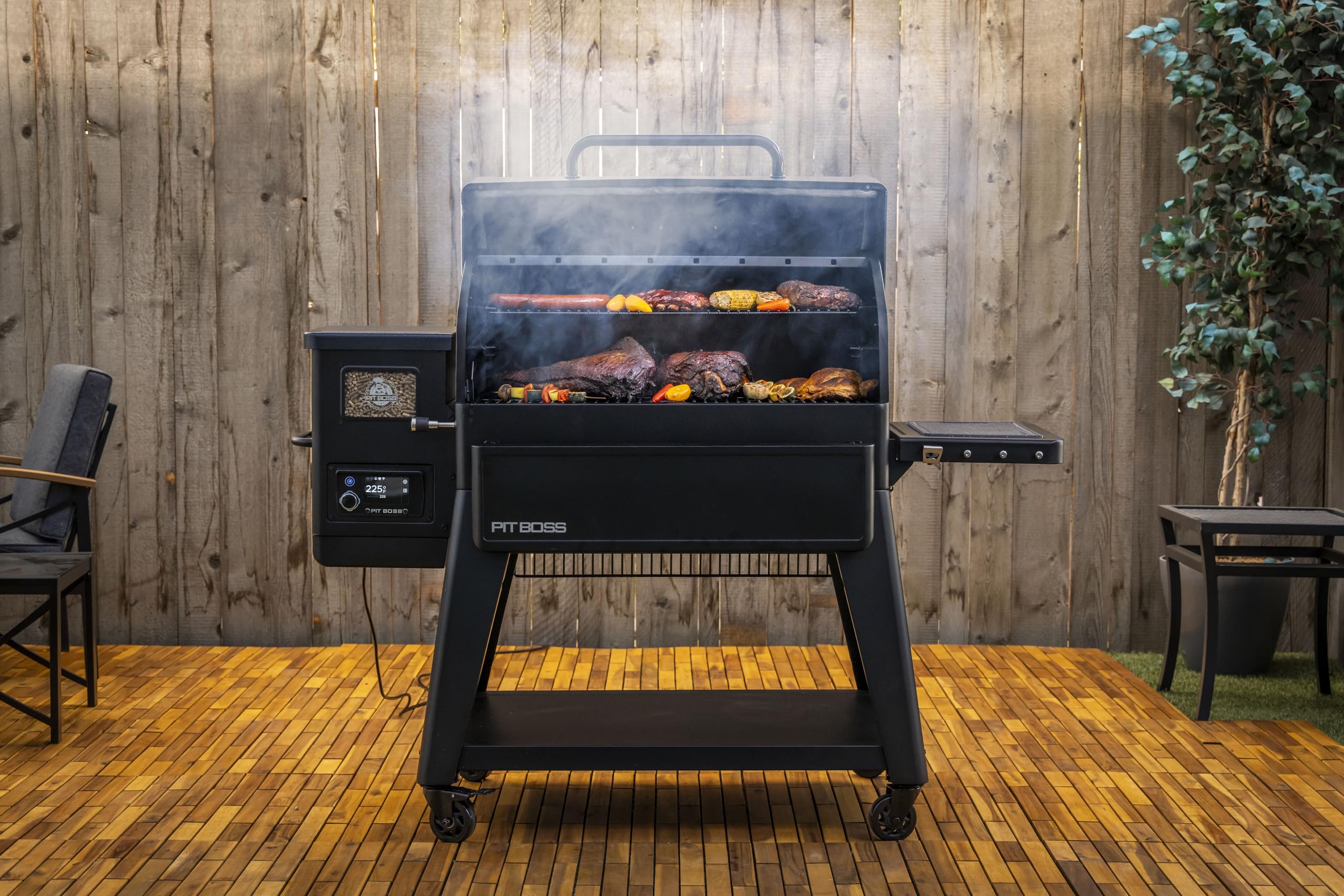 Pit Boss PB1600M Navigator Connected Pellet Grill - 11113