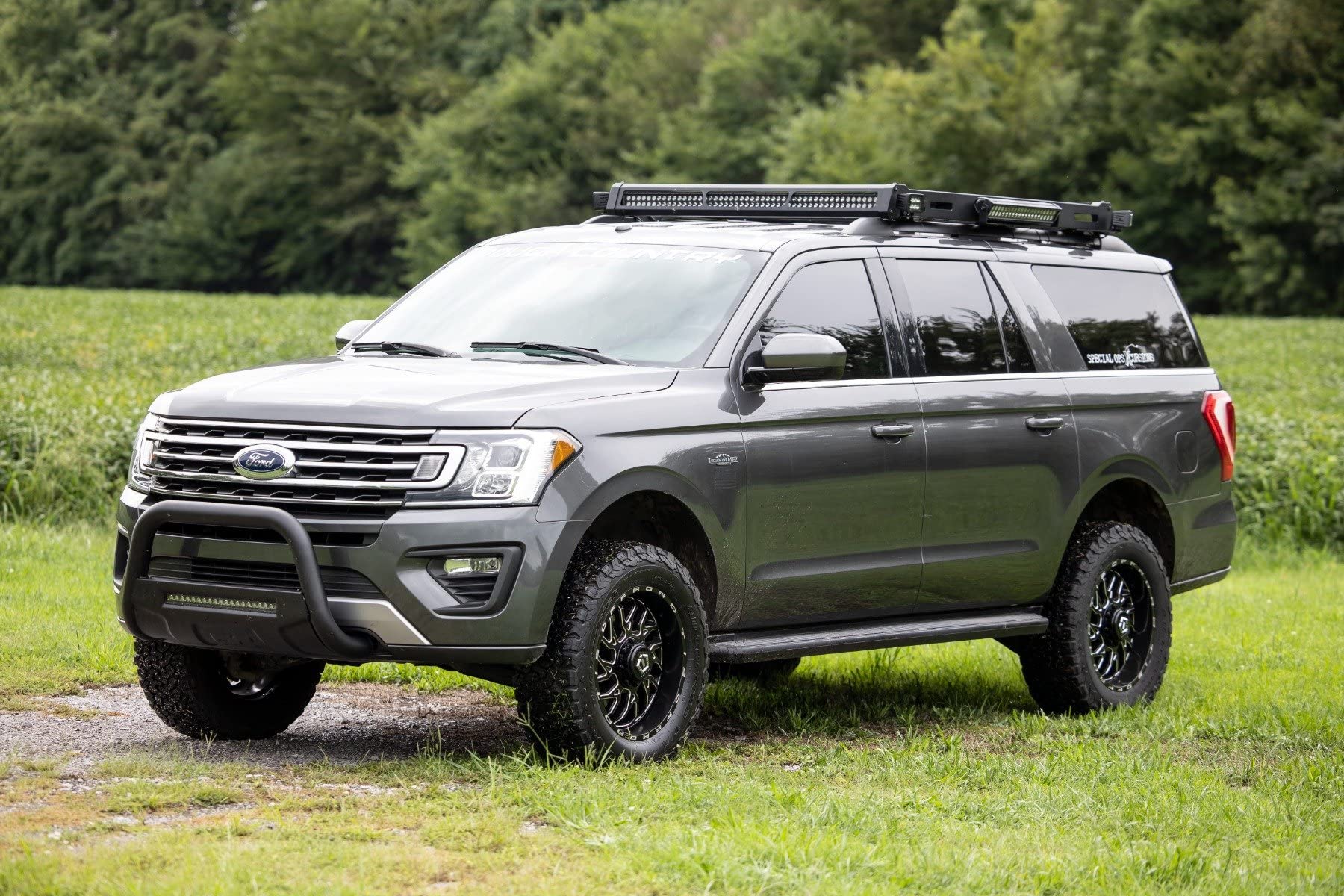 3" Suspension Lift Kit Rough Country for 2018-2024 Ford Expedition 4WD - 40231