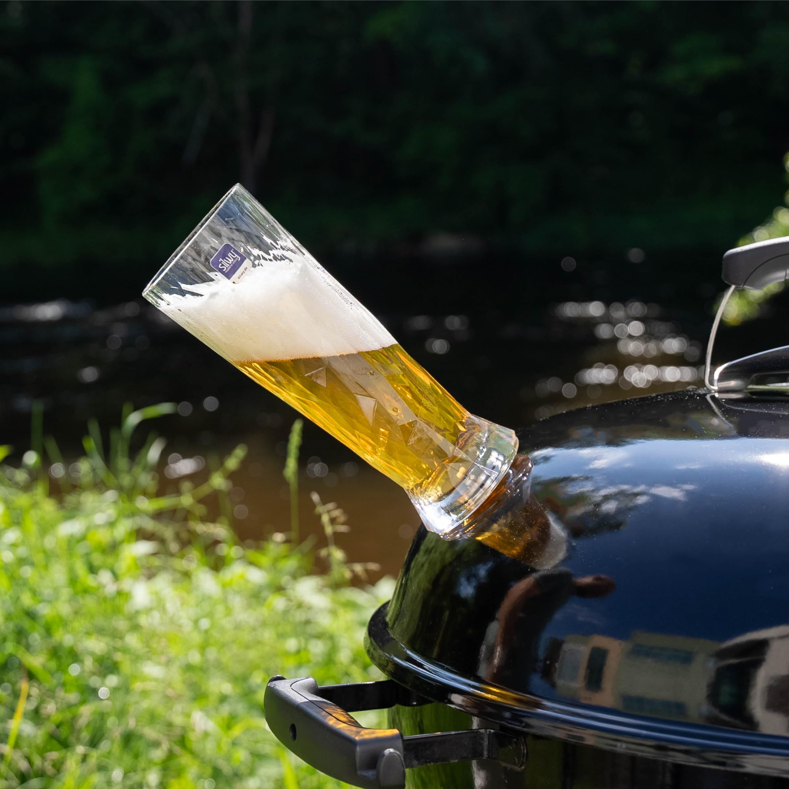 silwy® Magnet-Gläser HIGH-TECH-Kunststoff inkl. Metall-Nano-Gel-Pads – rutschfeste Campinggläser, Boot- und Yachtzubehör (Bier // 0,5 l // 2er Set) COG: 14 / Price: 49,95