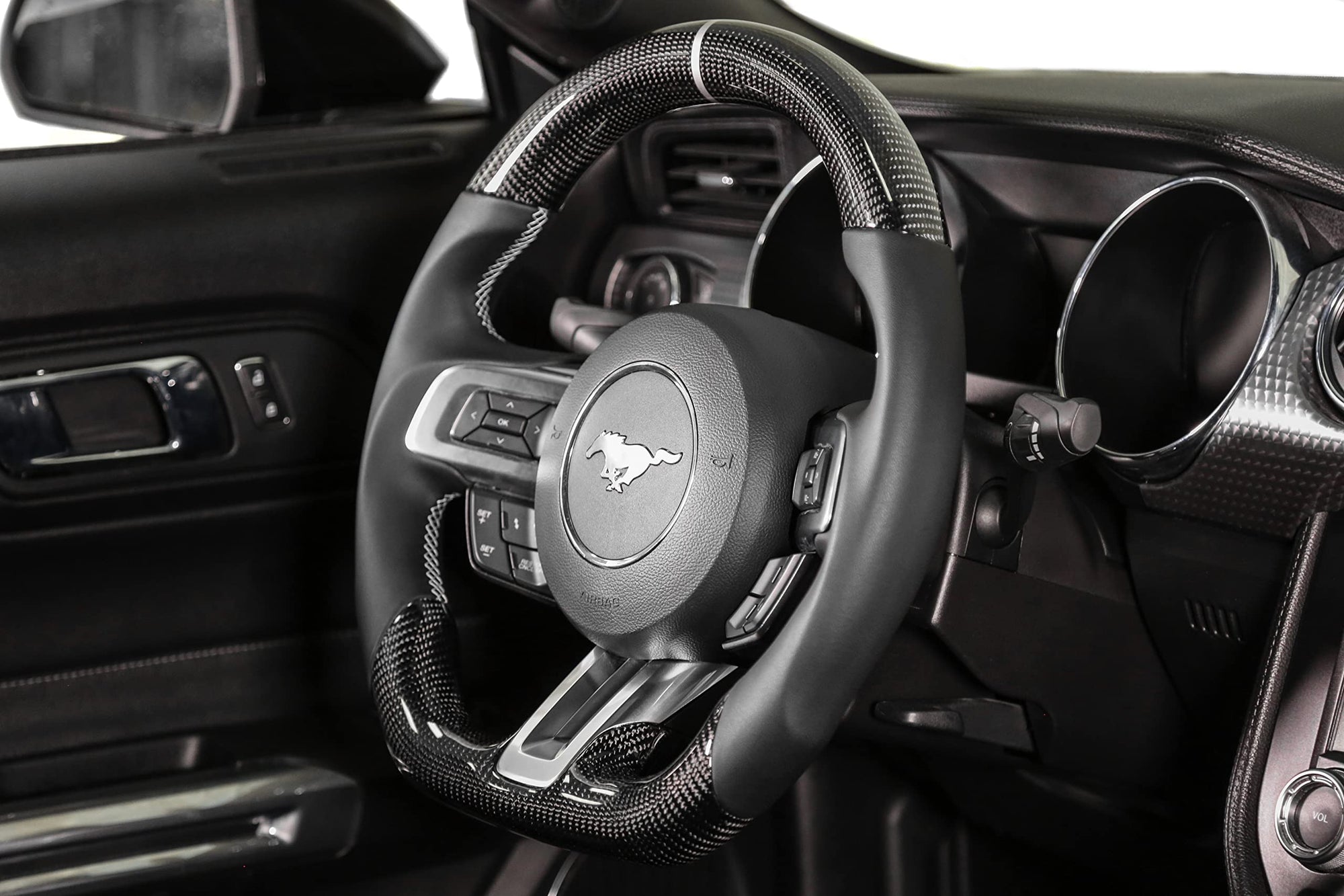 Steering Wheel Rekudo RK950-05 - Carbon Fiber with Leather Grips