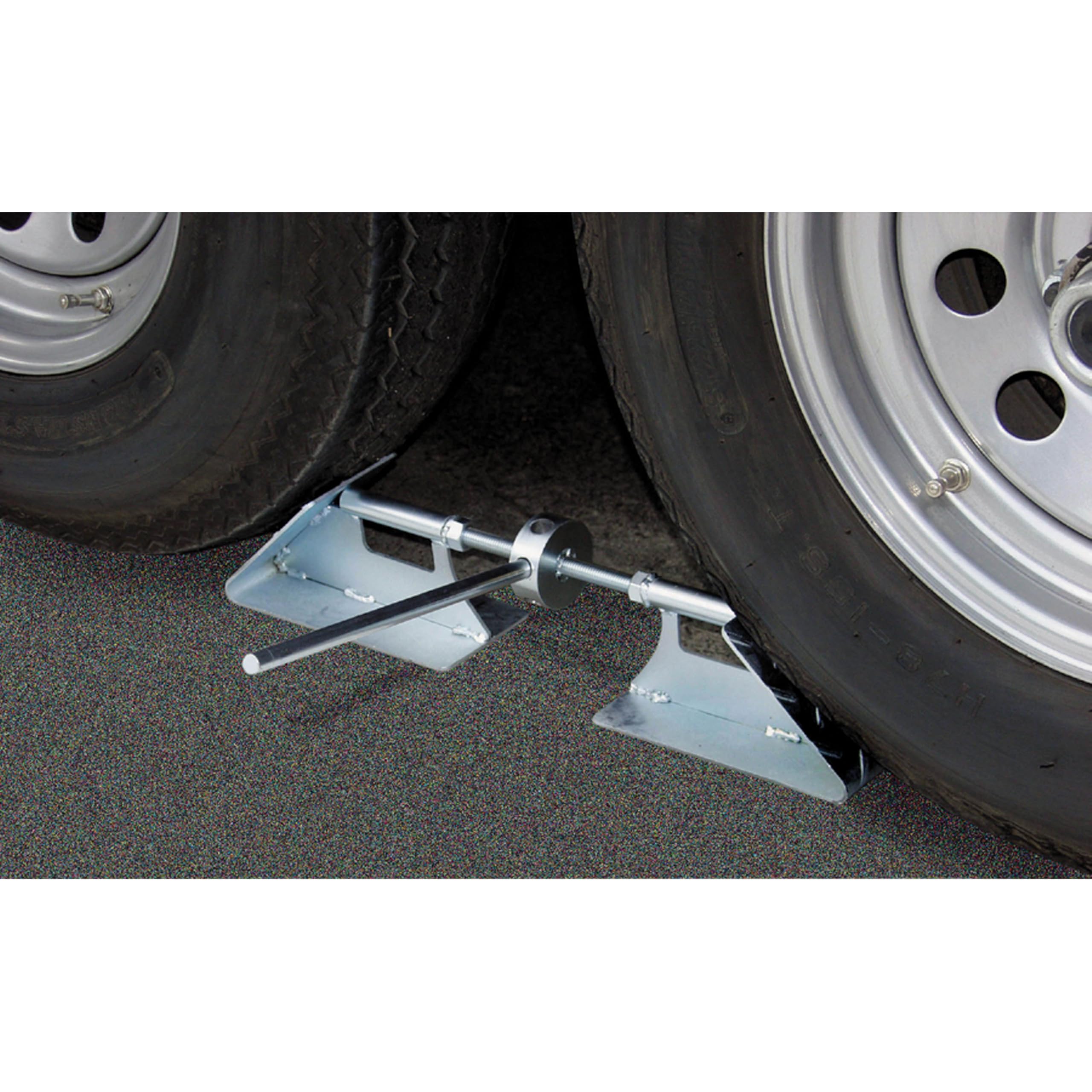 Deluxe BAL 28005 Tire Chock