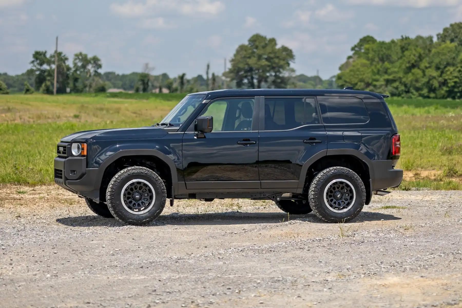 1.5" Rough Country Leveling Kit for 2024 Toyota Land Cruiser 4WD - 72900_A