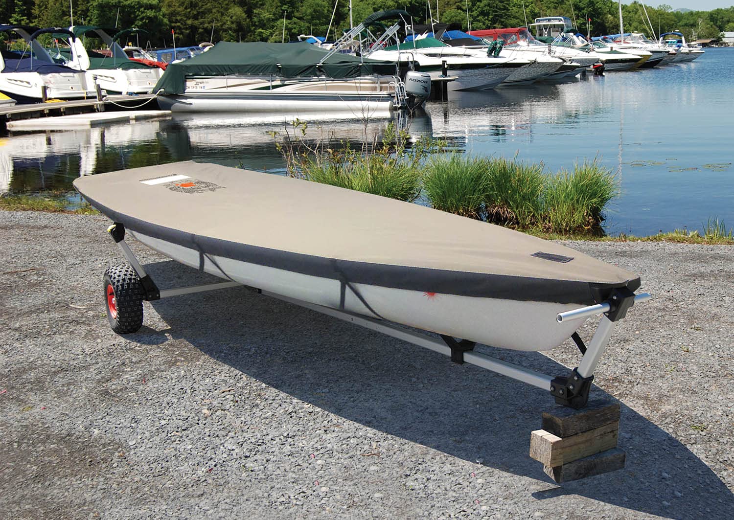 Laser Performance Taylor Made Products 61426 OEM Custom Fit No Mast Boat Deck Cover for Laser