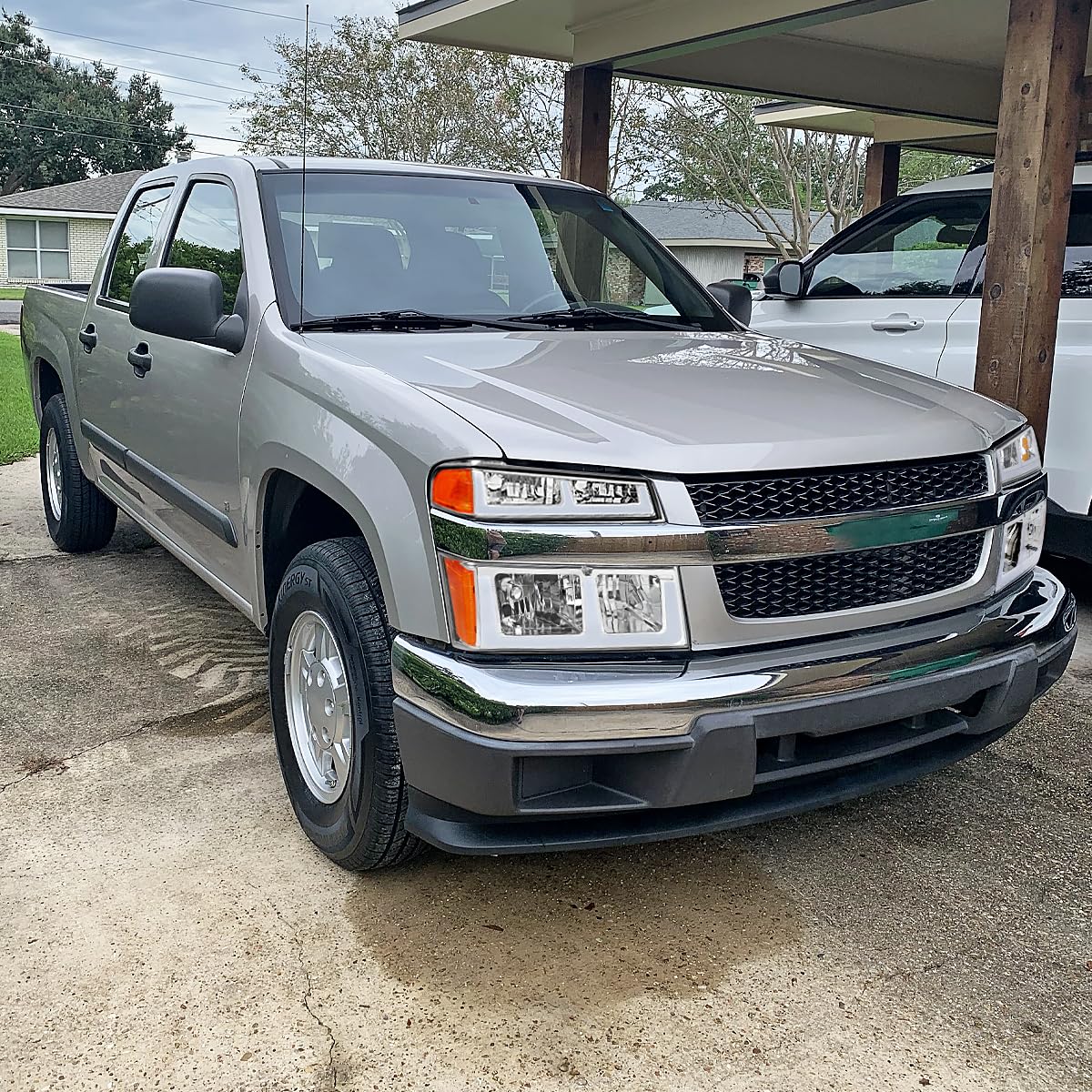 Chrome LED Strip Headlights SPEC-D TUNING w/Switchback Compatible with 2004-2012 Chevy Colorado, 2004-2012 GMC Canyon, 2006-2008 ISUZU I-Series