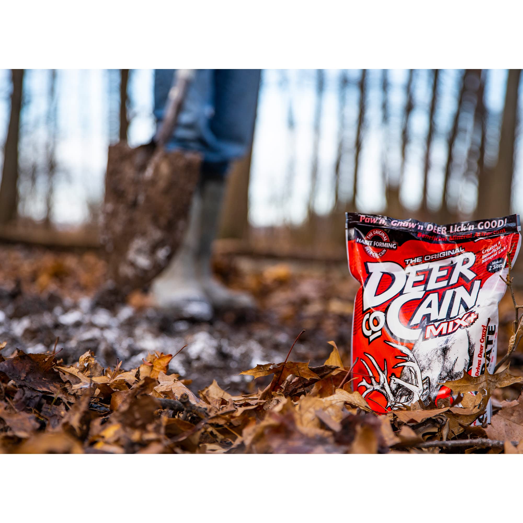 HABITATS Evolved Deer Co-Cane Powder Mix 6.5 lb Deer Mineral Attractant - Fast & Easy to Use All Year-Round Concentrated Mineral Lick Food Supplement for Deer