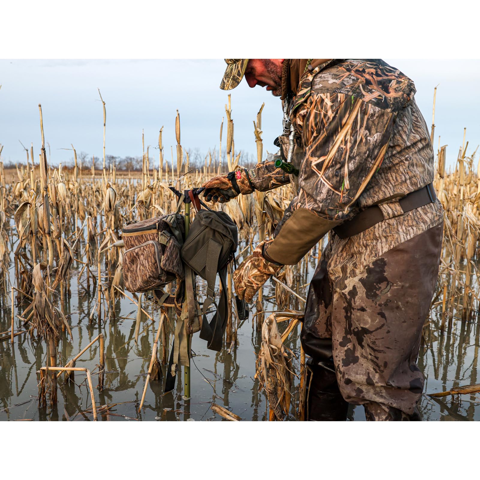 Ultimate Gear Stick Avian-X for Waterfowl Hunting - Lightweight Durable Solid Stable Adjustable OD Green Powder-Coated Stick with Carry Strap
