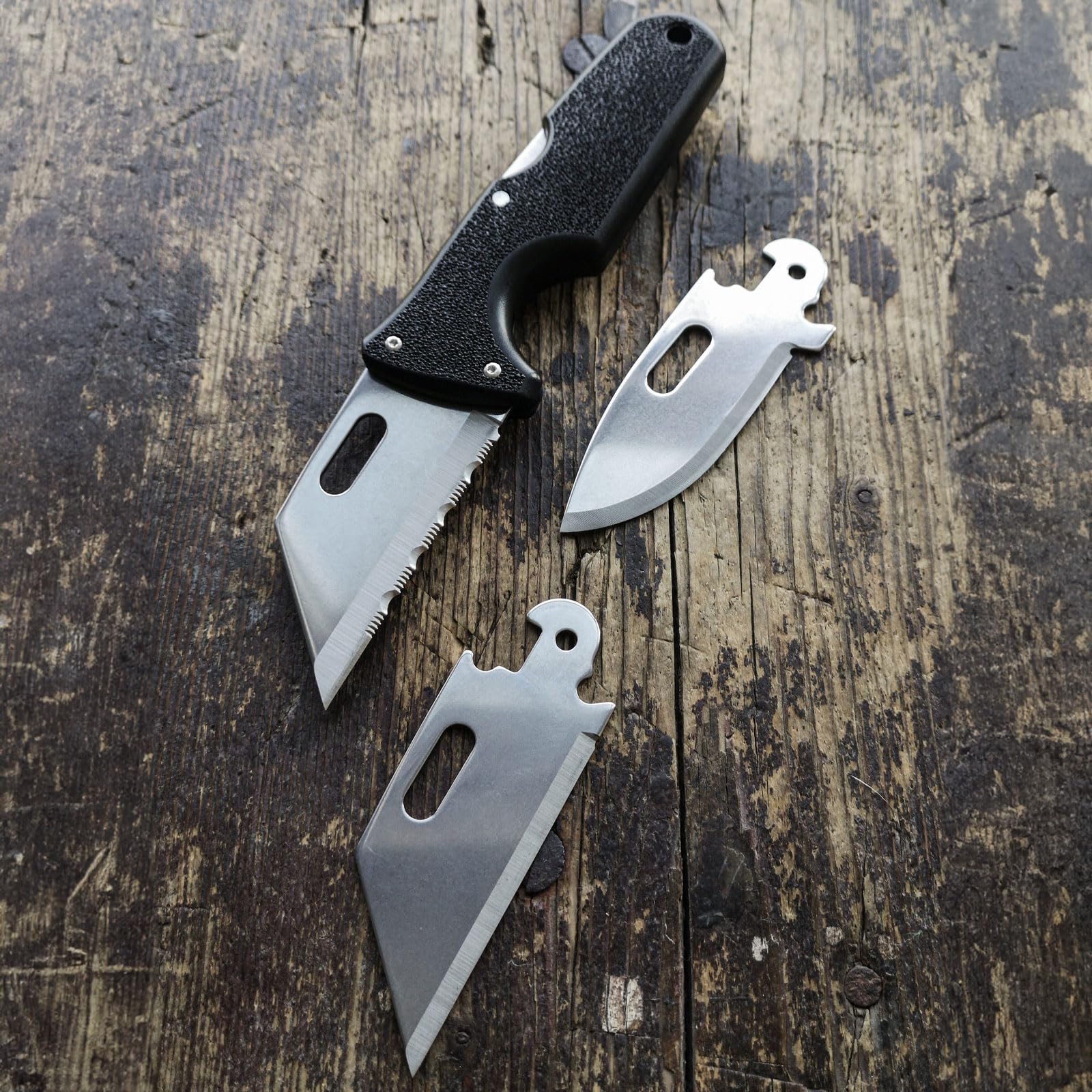 Cold Steel Click N Cut - Fixed Blade Standard Knife | Durable 420J2 Steel Compact Hunting & Hiking Multiple Replaceable Blades | Sheath & 3 Blades Included - Boxed Package