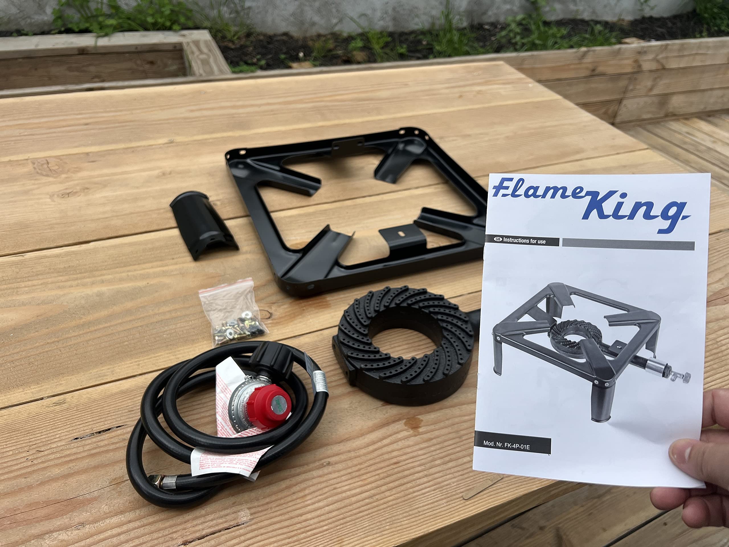 Flame King 120,000 BTU Heavy Duty, 0-20 PSI, Turkey Fryer Single Propane Burner Bayou Cooker, Outdoor Stove for Home Brewing, Maple Syrup Prep, Cajun Cooking